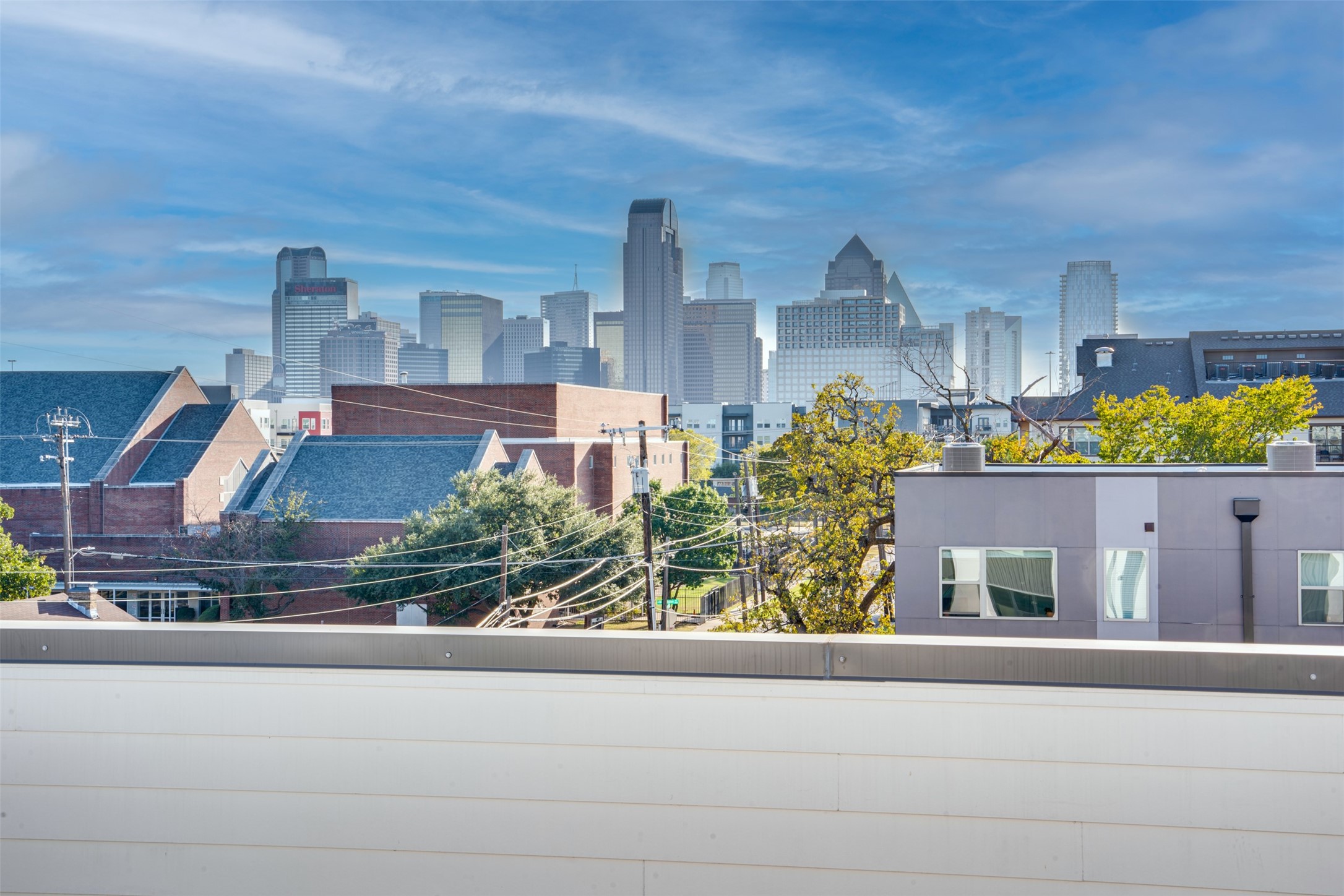 3821 Munger Avenue 104