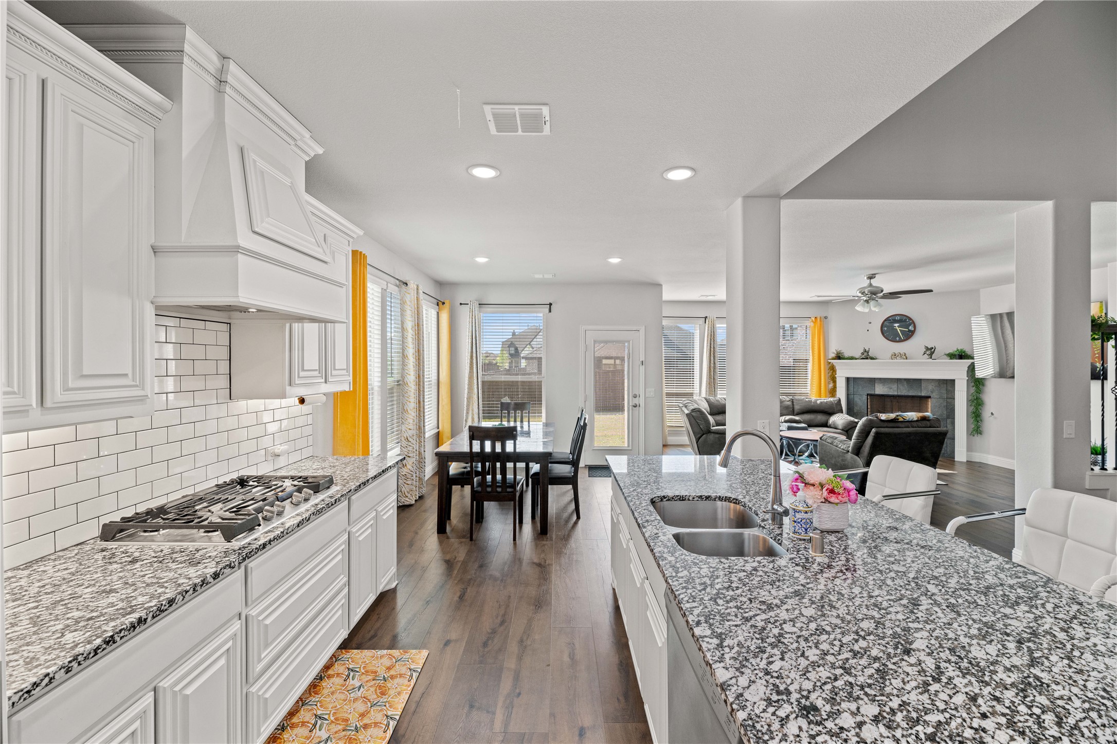 612 Navo Road