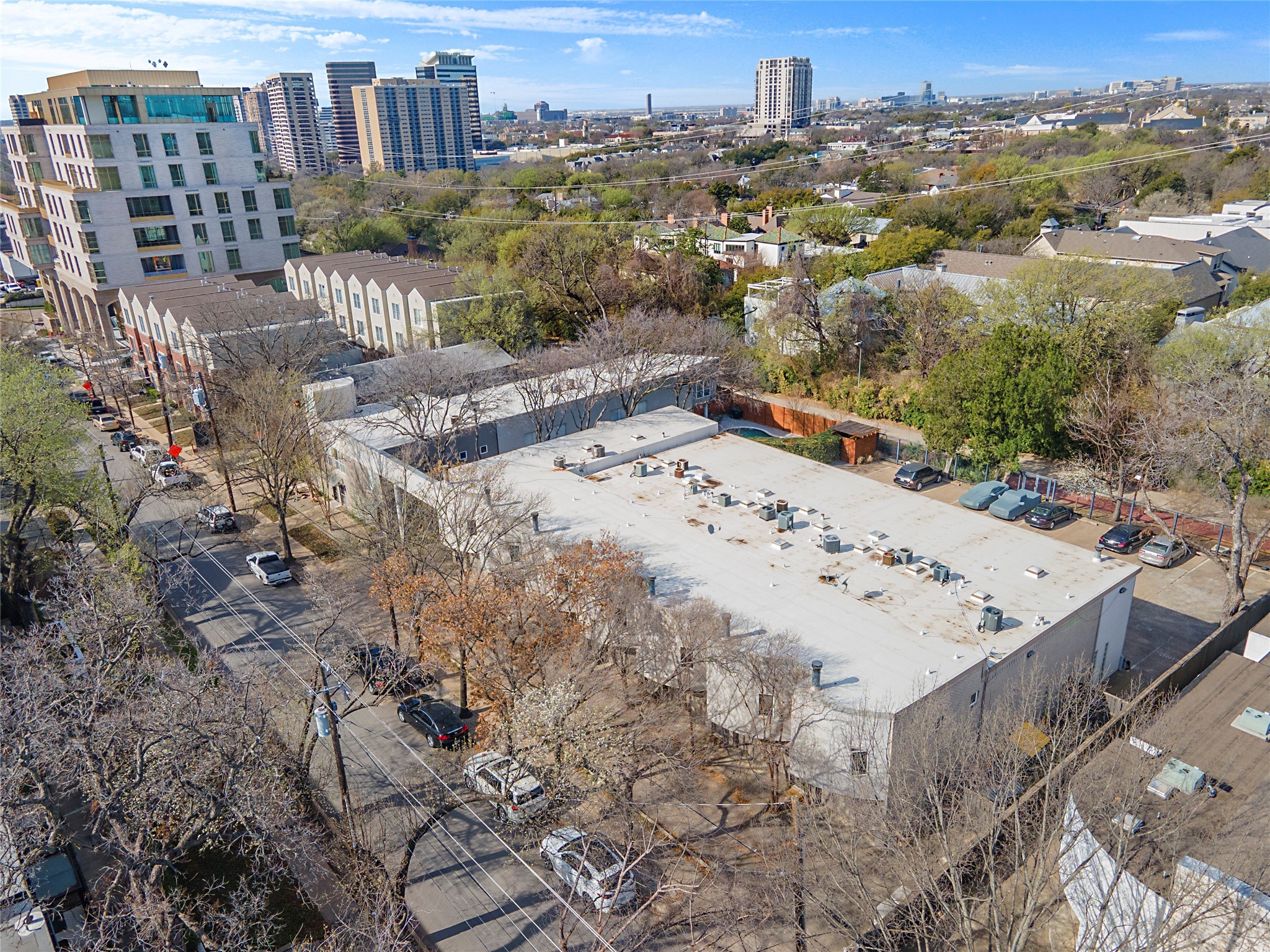 4241 Buena Vista Street 14