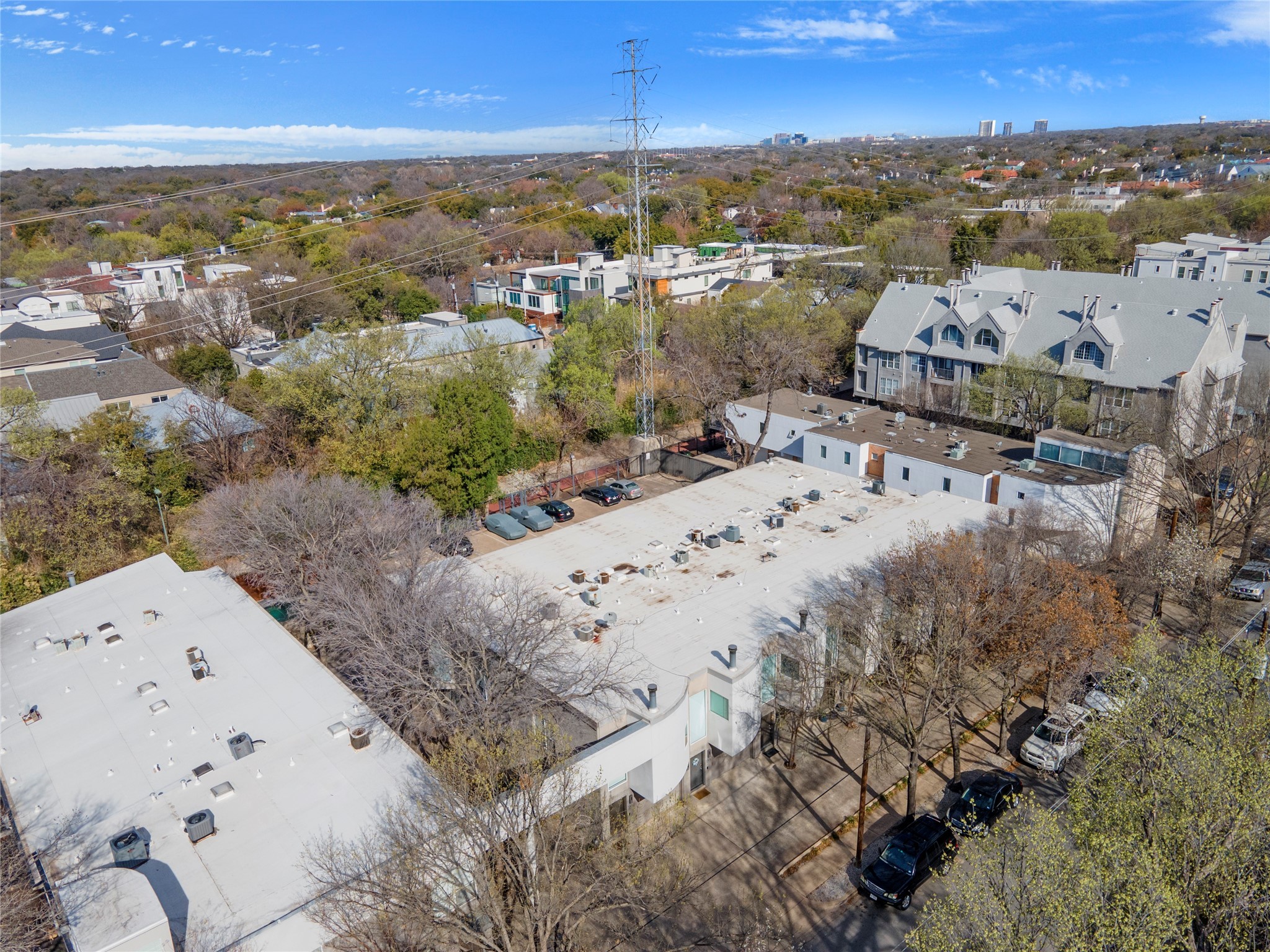 4241 Buena Vista Street 14