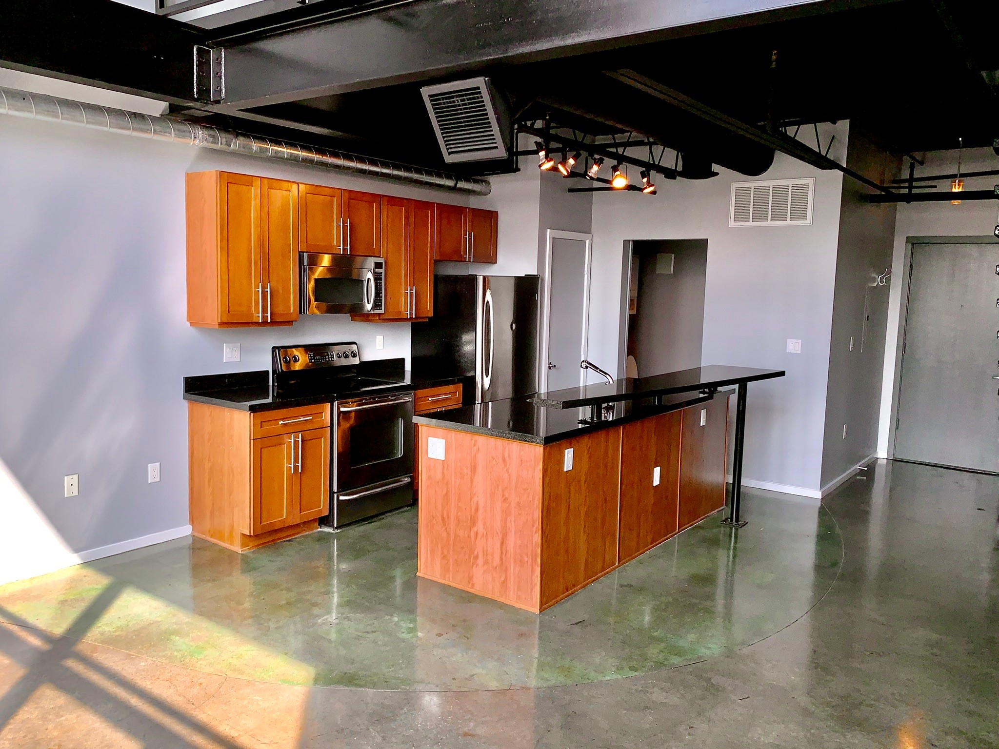 3110 Thomas Avenue 735