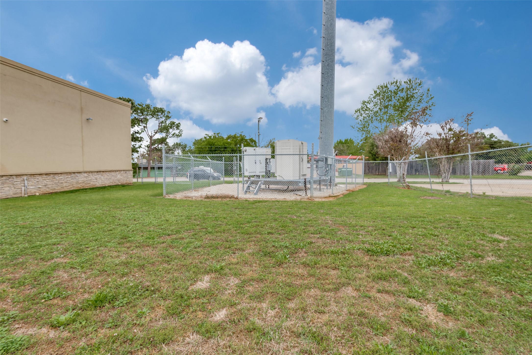 1509 Gina Drive