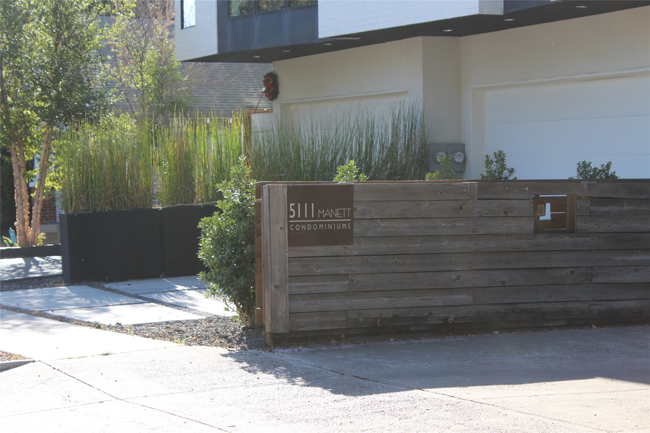 5111 Manett Street 201