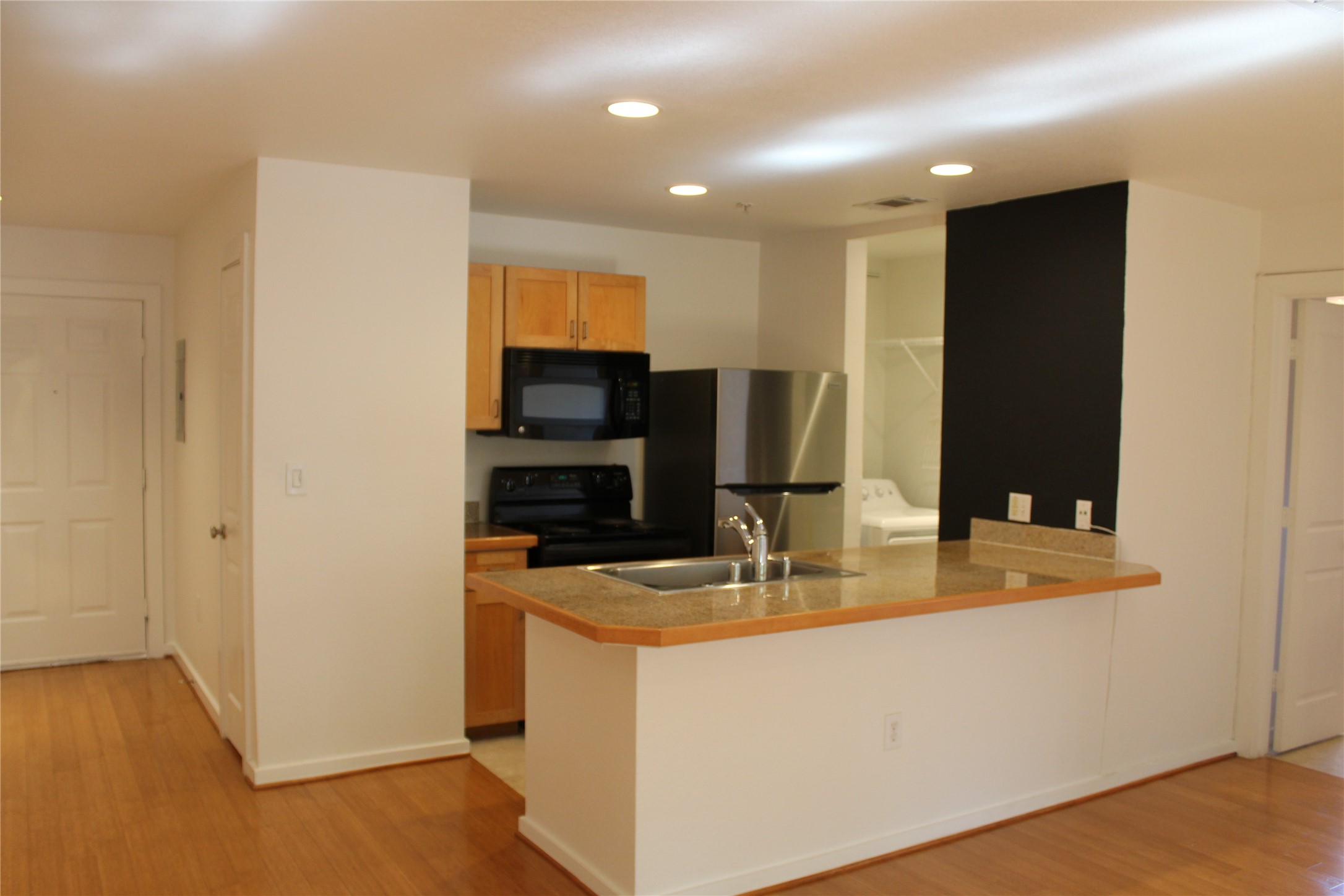 5111 Manett Street 201