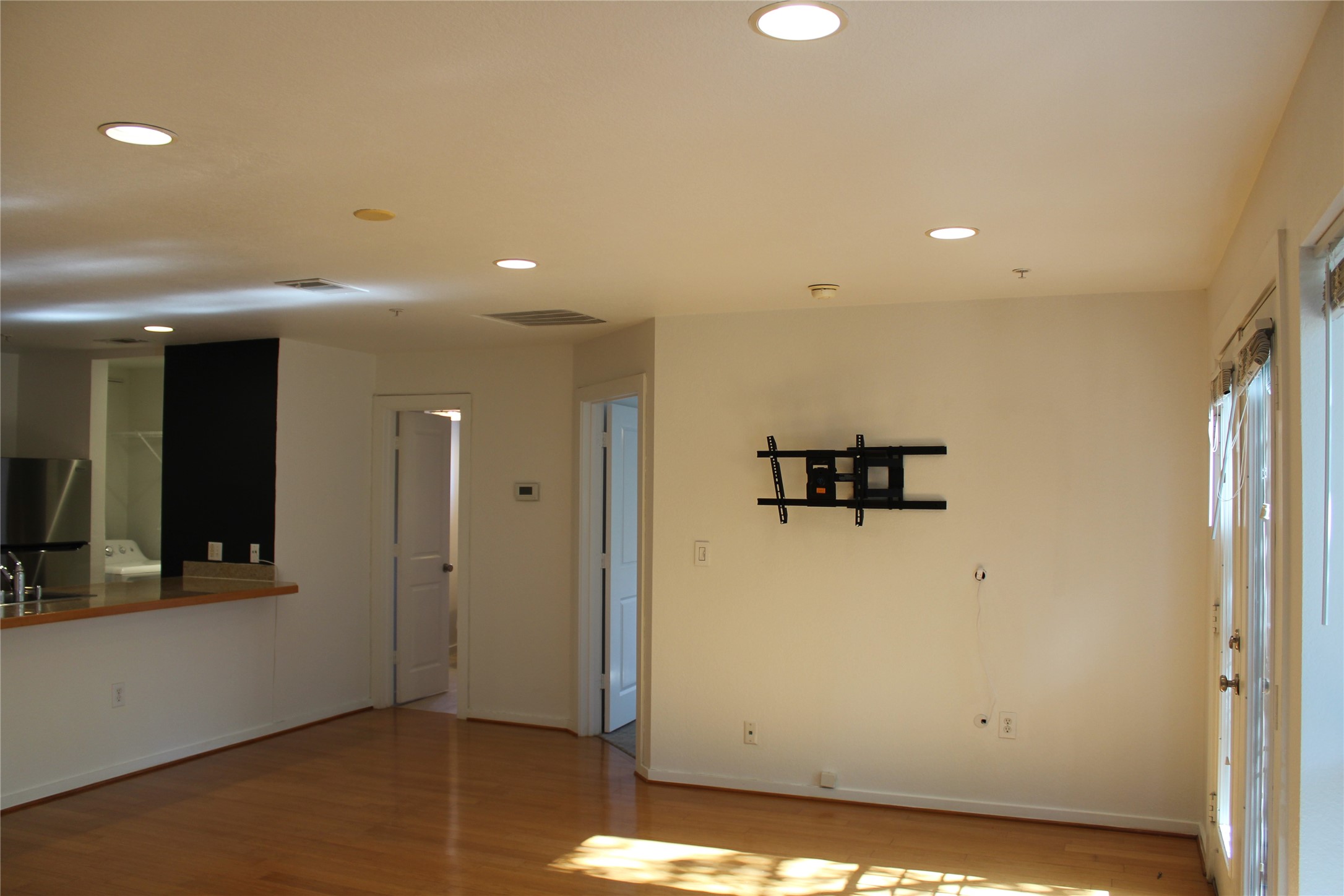 5111 Manett Street 201