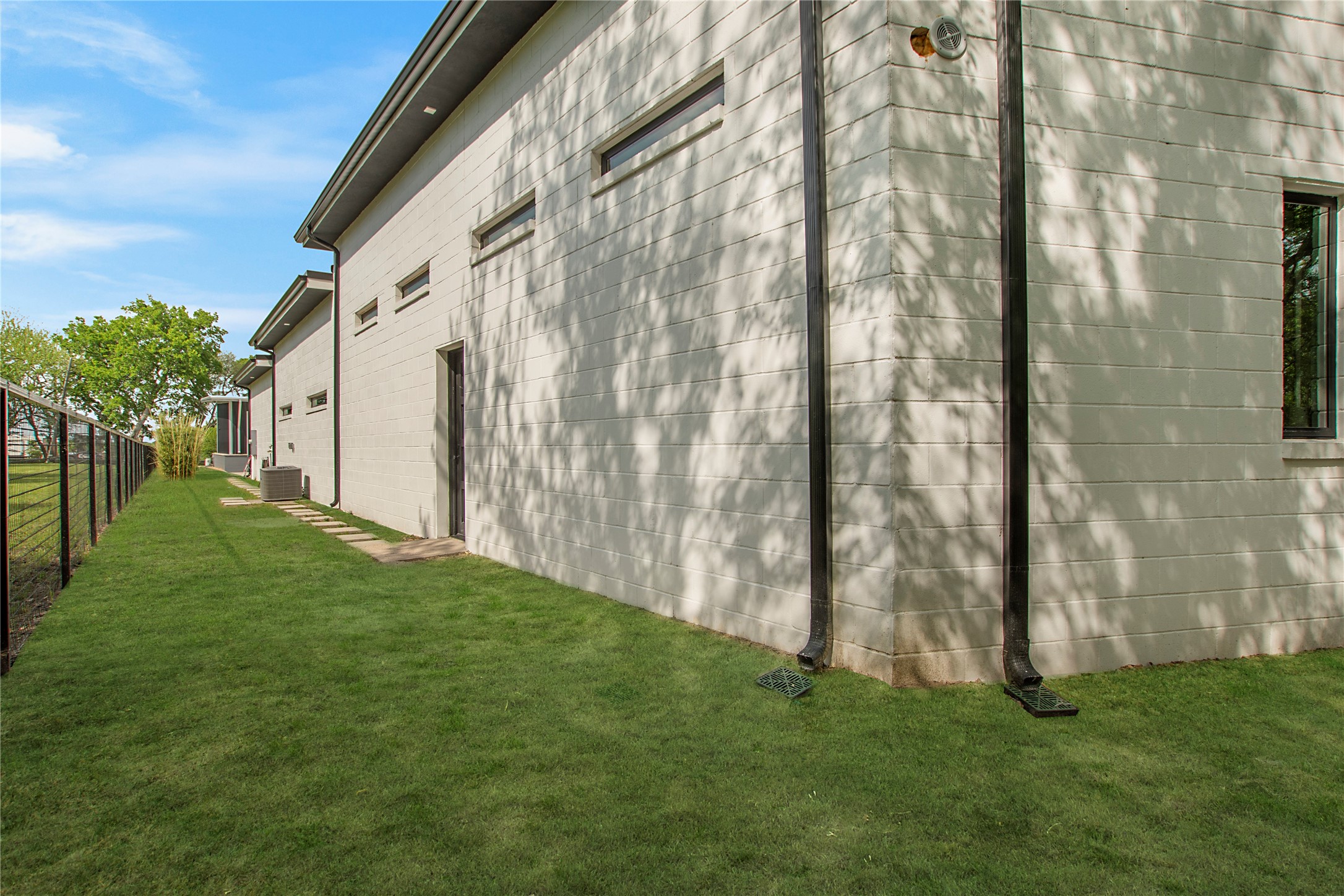 1976 County Road 655