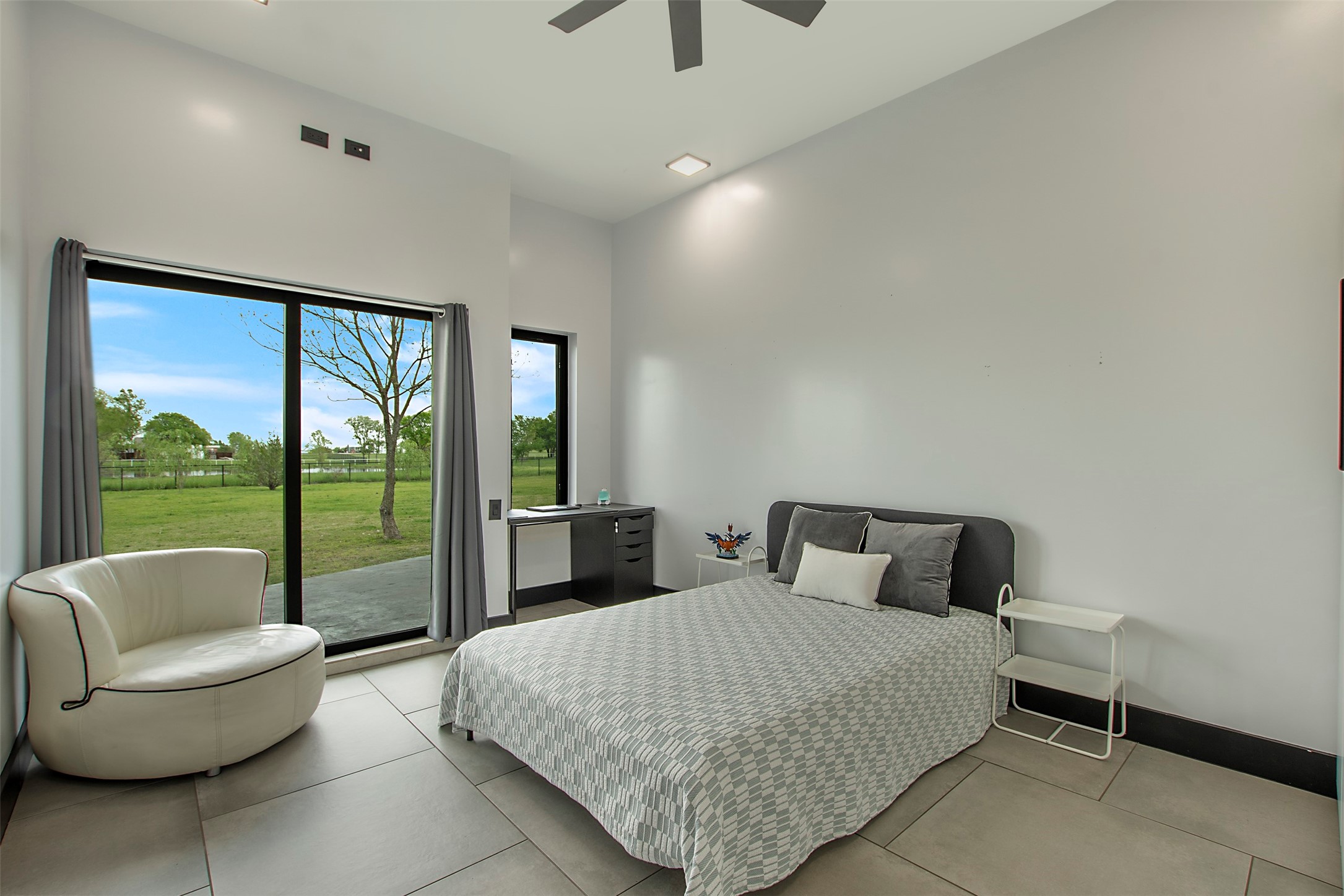 1976 County Road 655