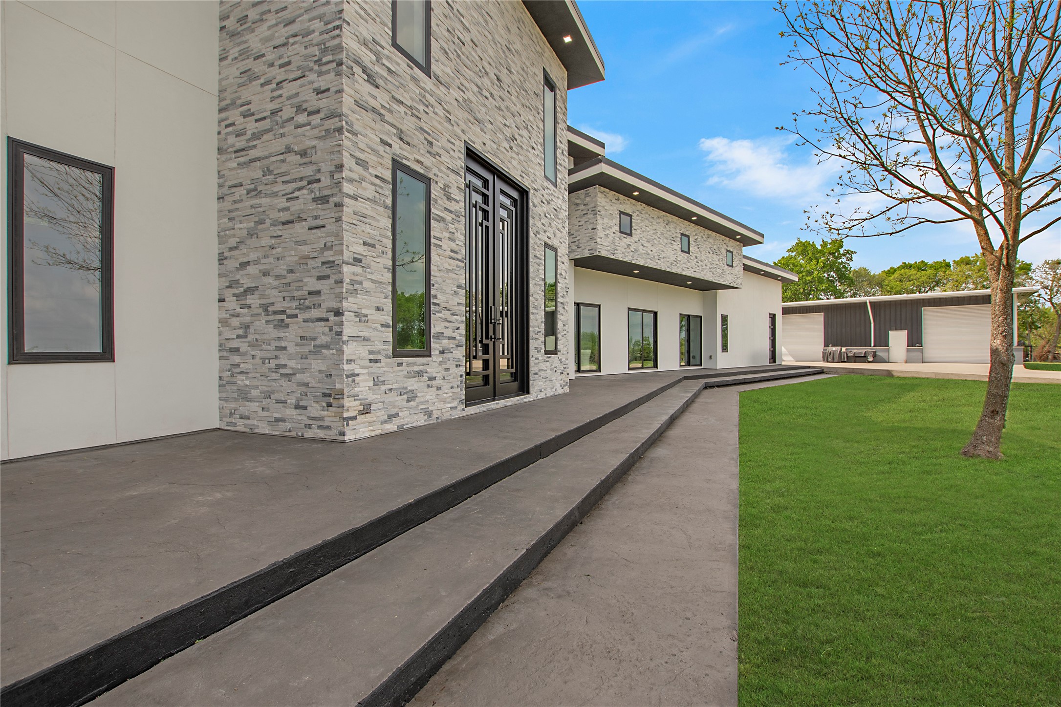 1976 County Road 655