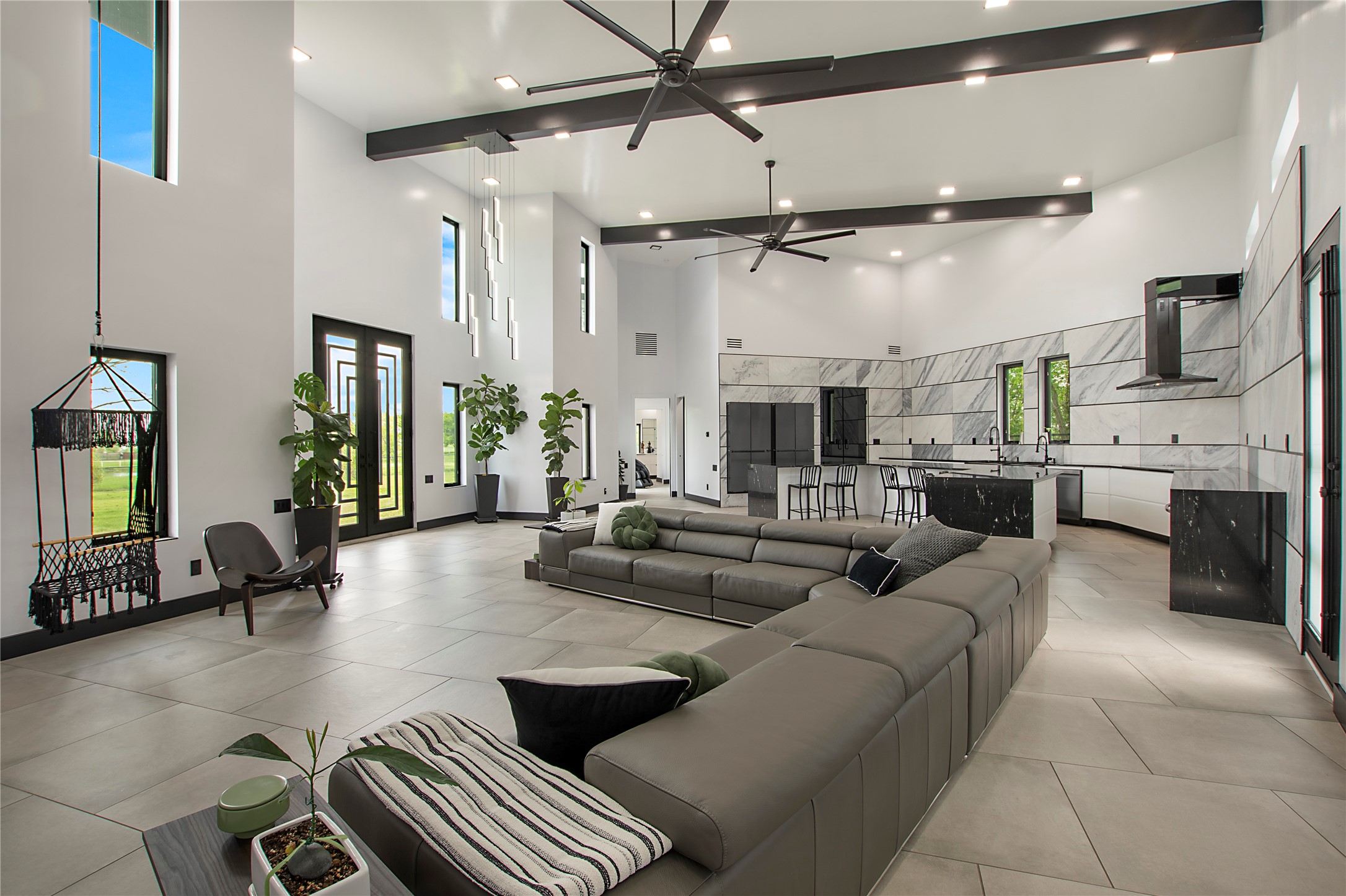 1976 County Road 655