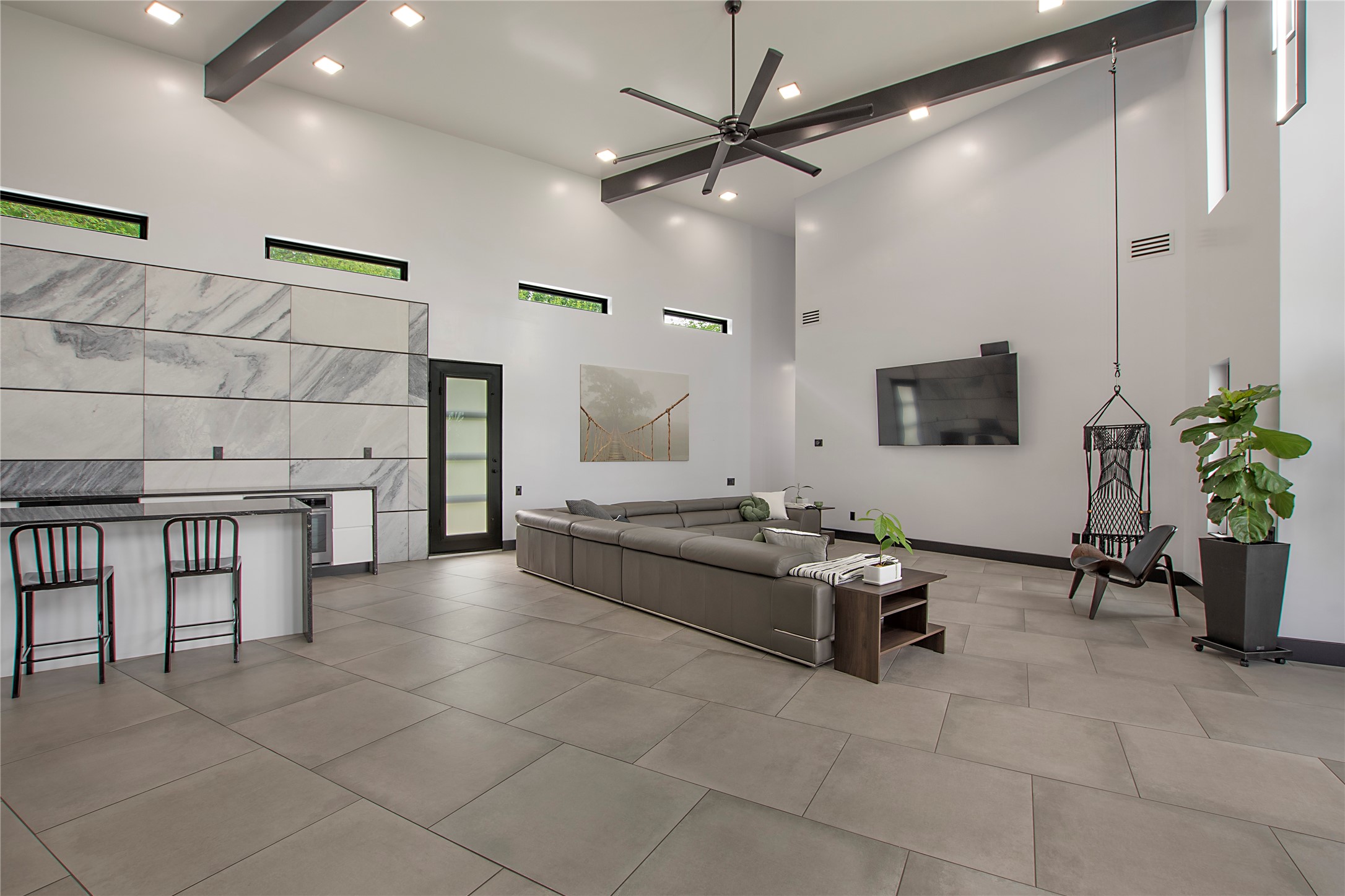 1976 County Road 655