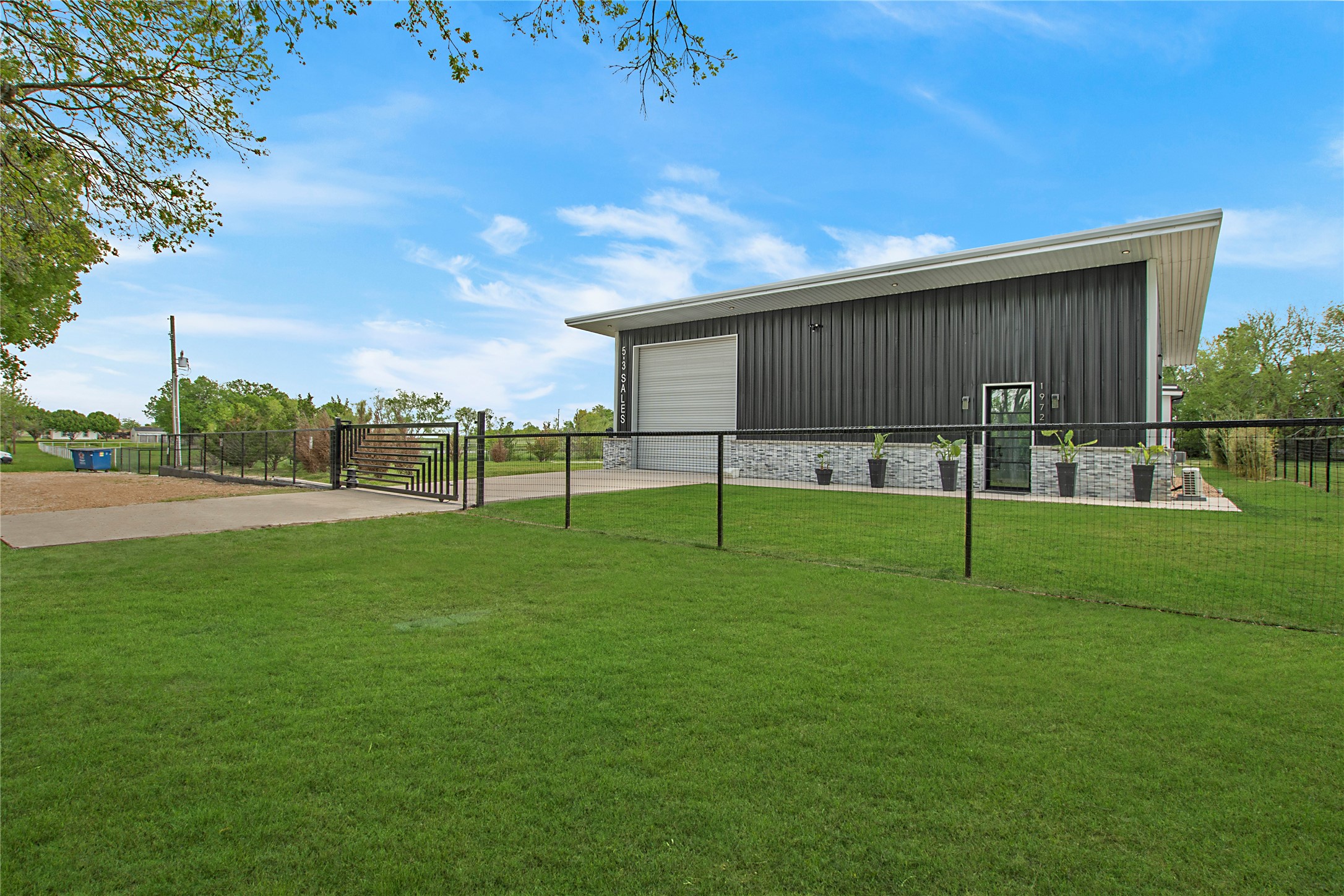 1976 County Road 655