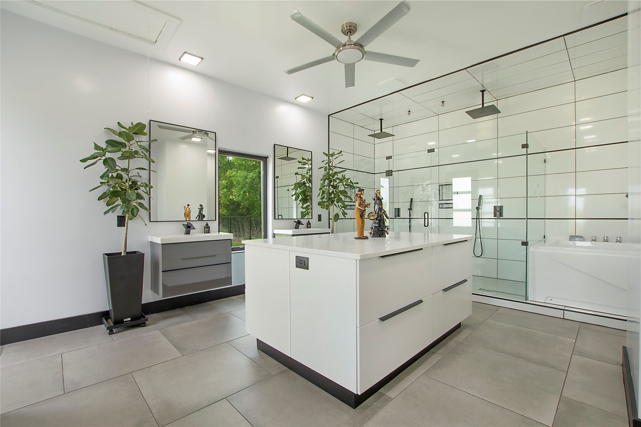 1976 County Road 655