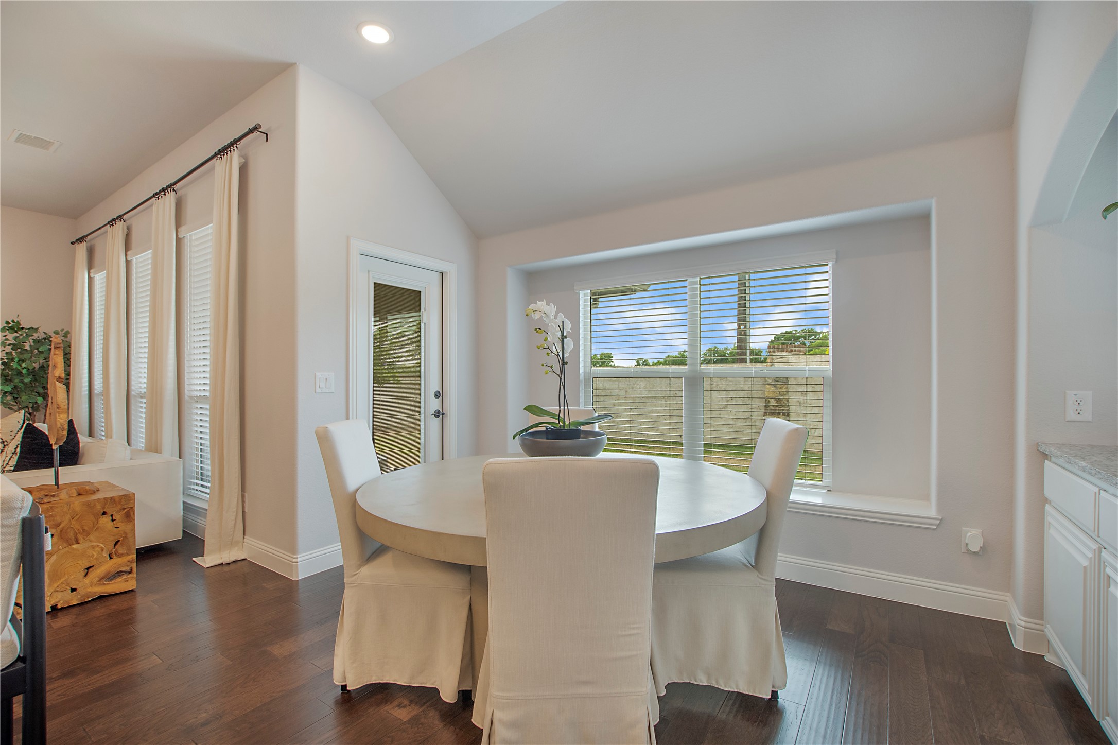 1606 Sherwood Drive