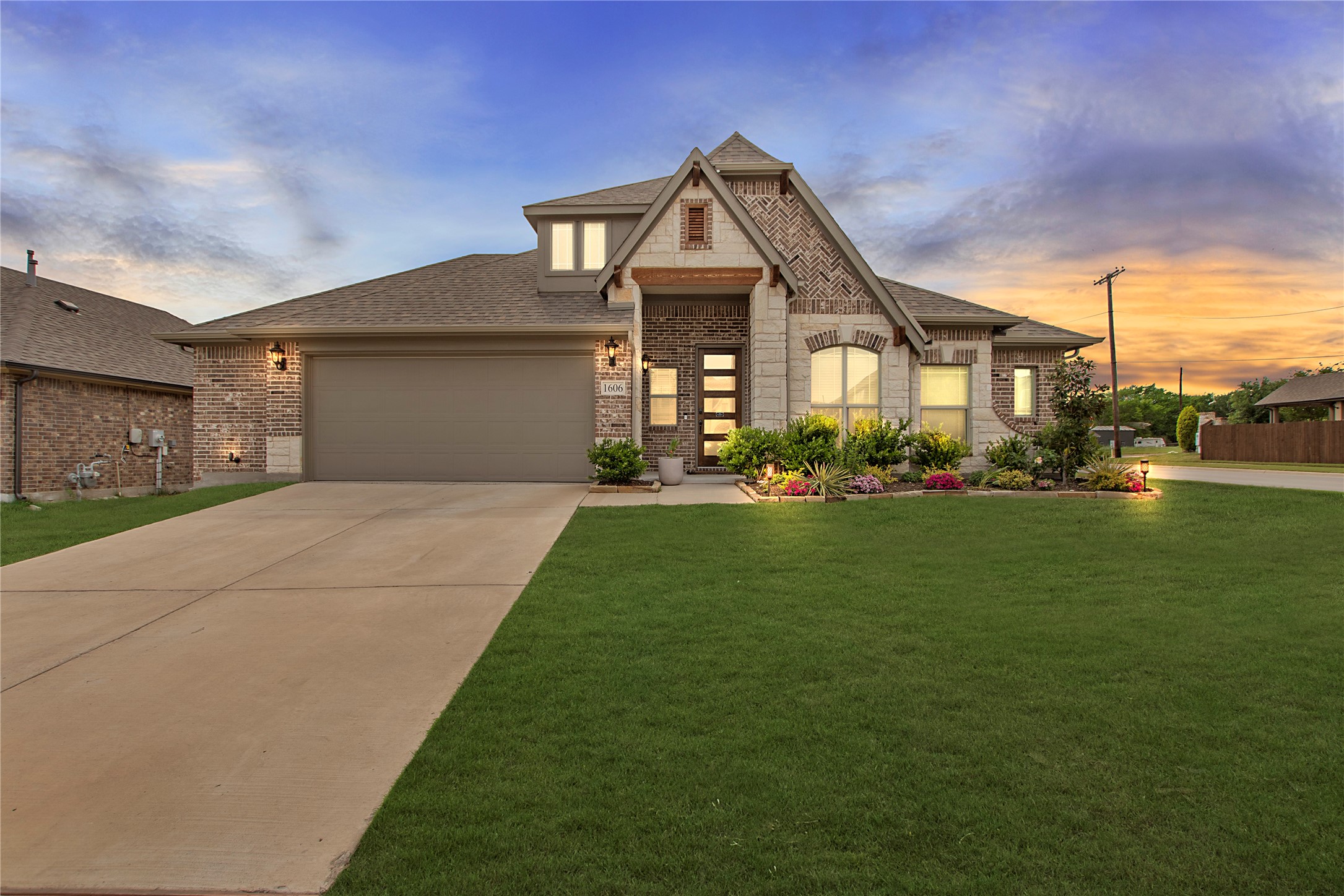 1606 Sherwood Drive