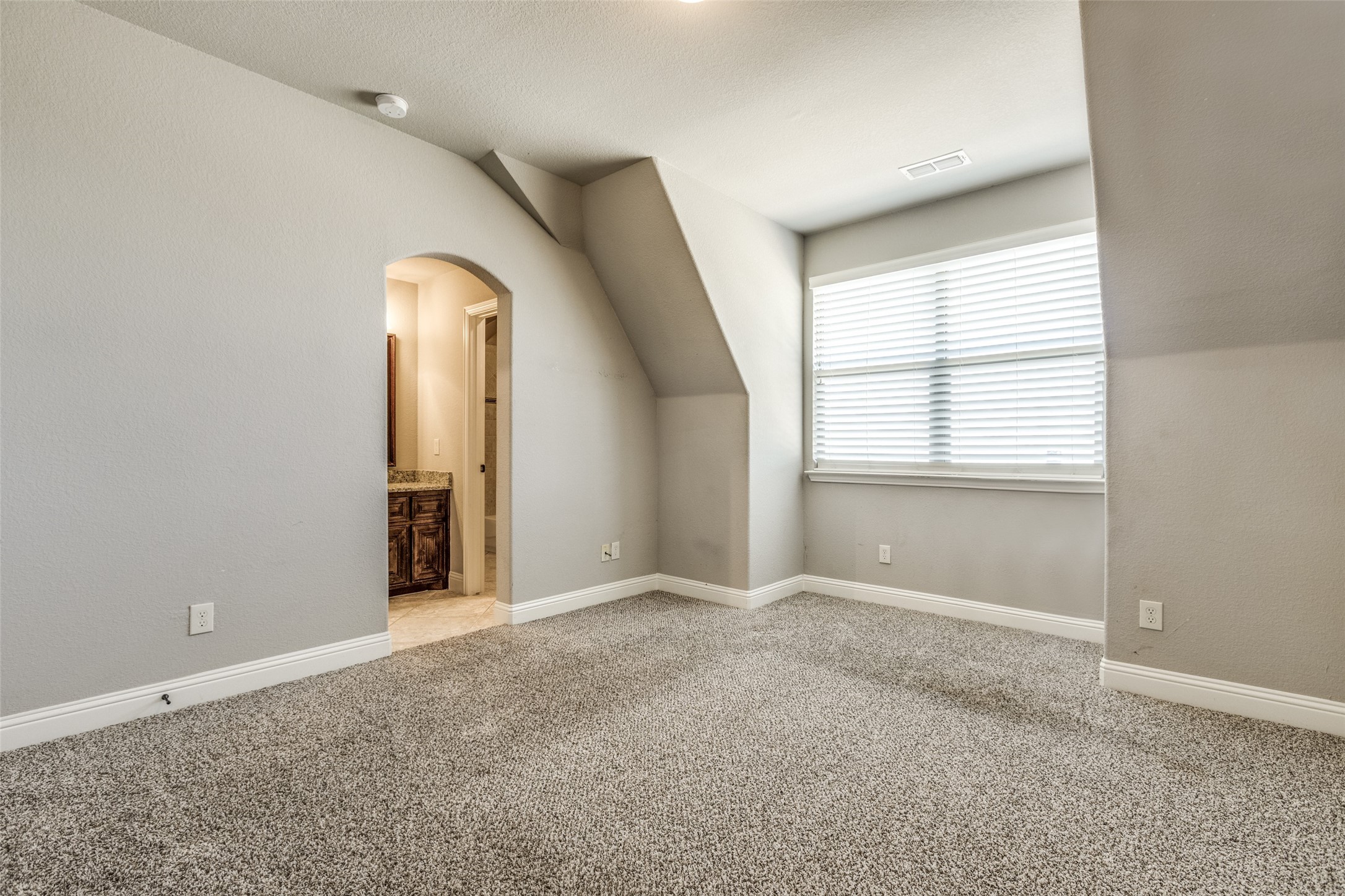 671 Sibyl Lane