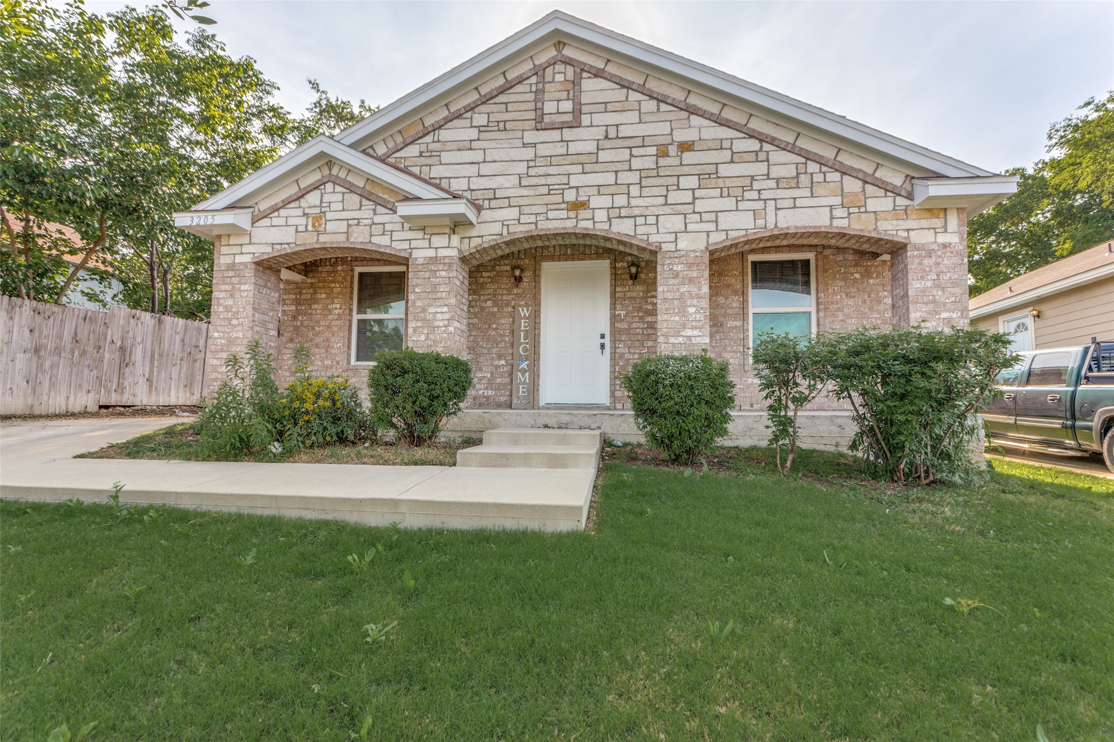 3205 Loving Avenue