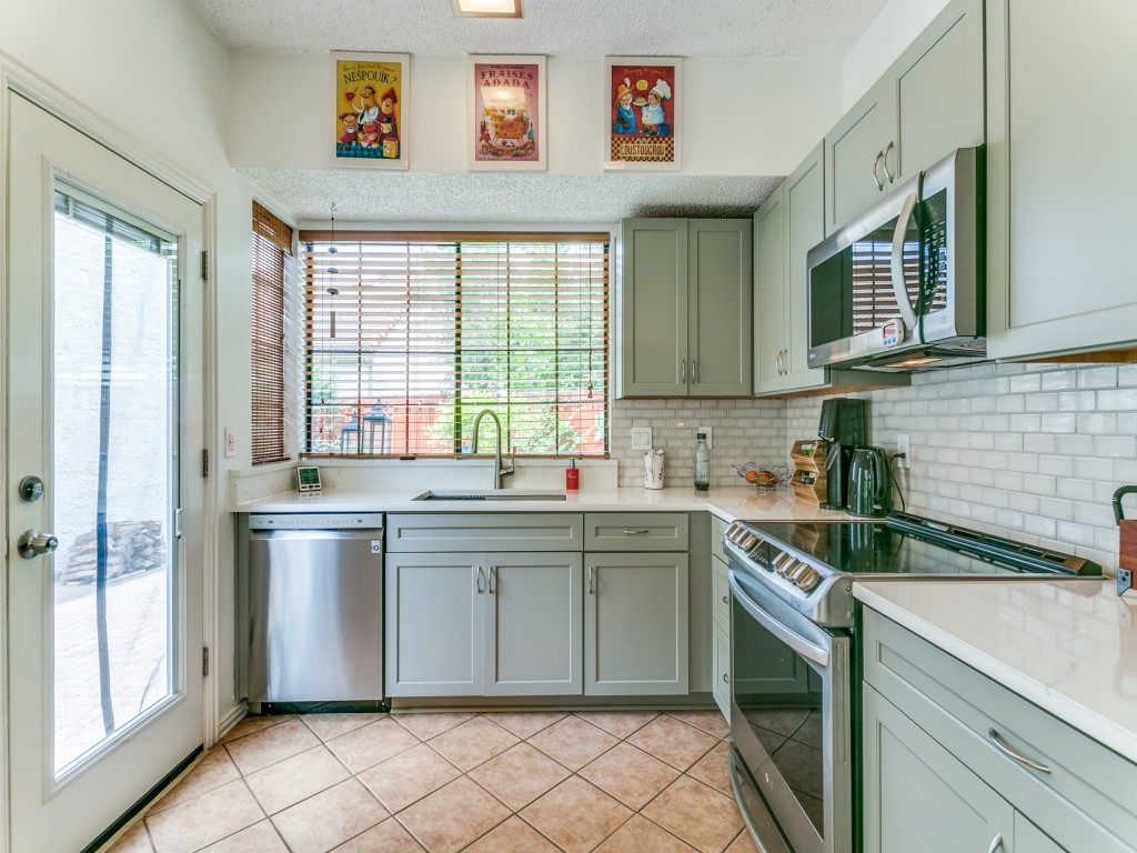 606 Fiesta Circle