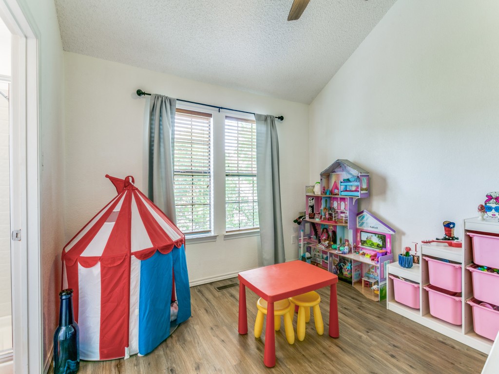 606 Fiesta Circle