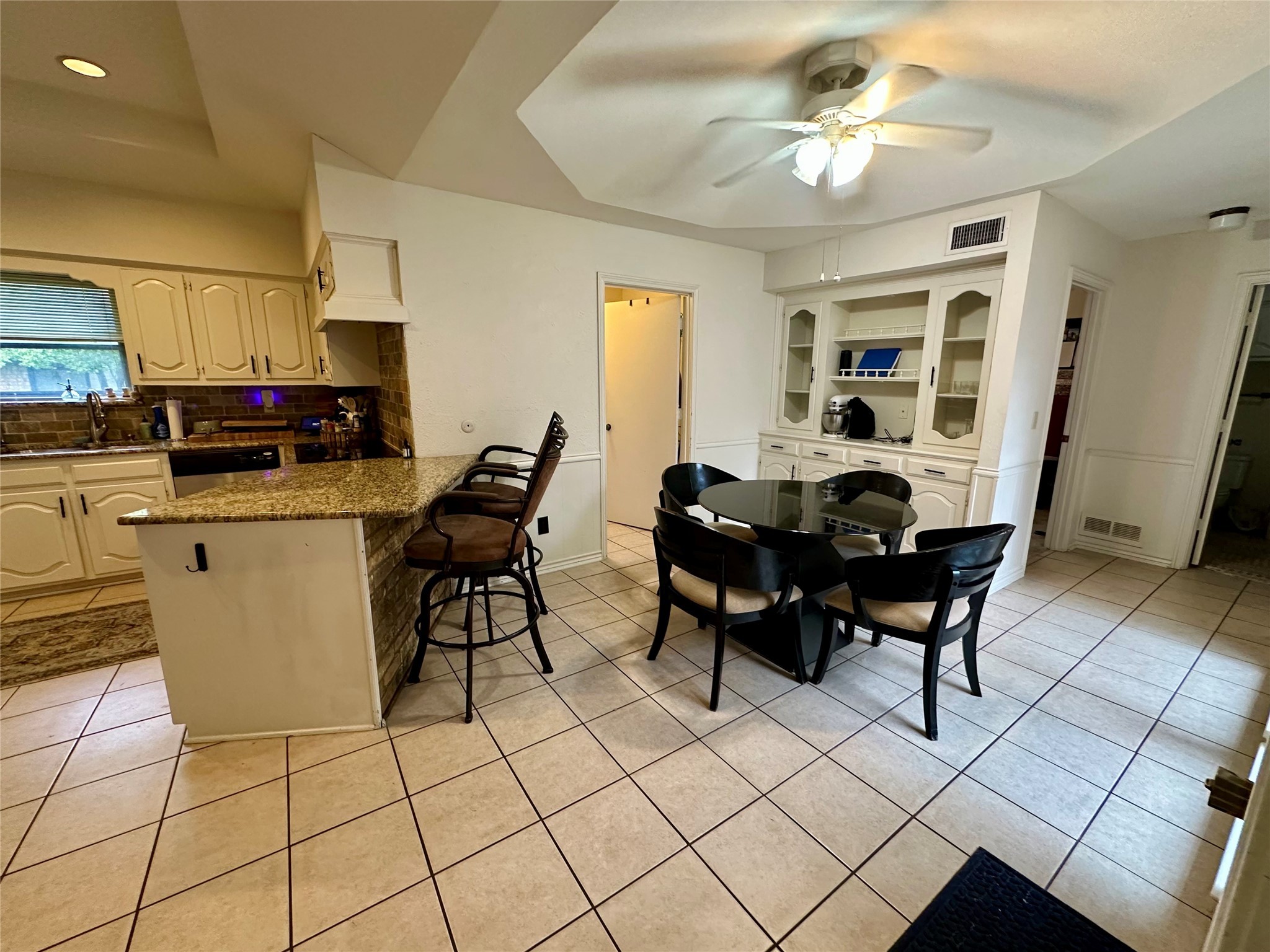 7145 Crooked Oak Drive
