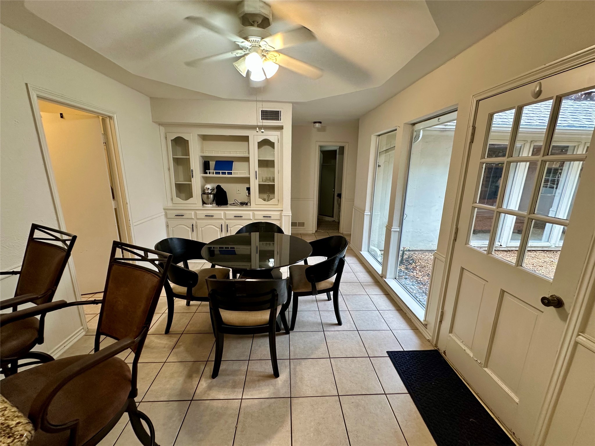 7145 Crooked Oak Drive