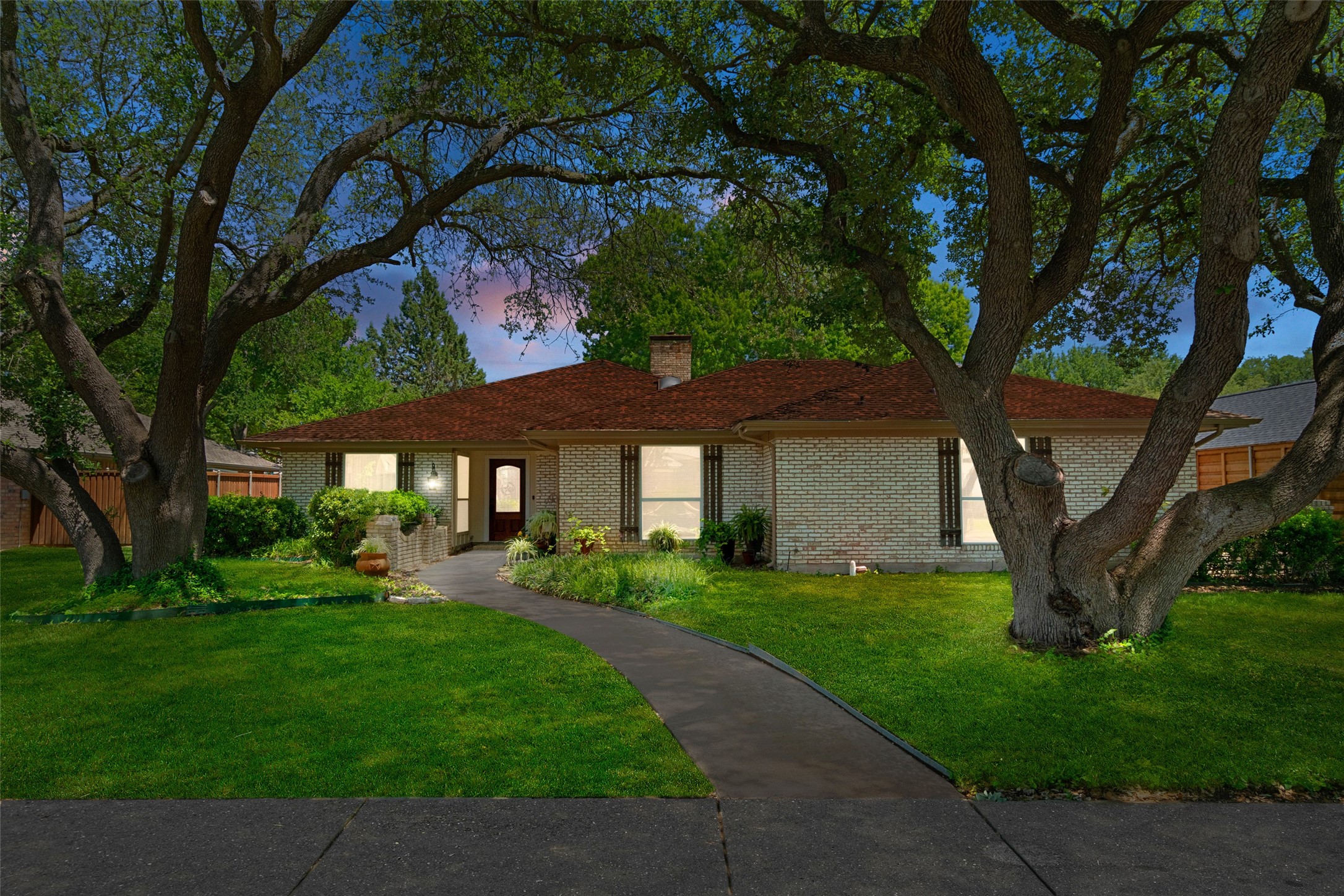 16834 Mossy Oak Drive