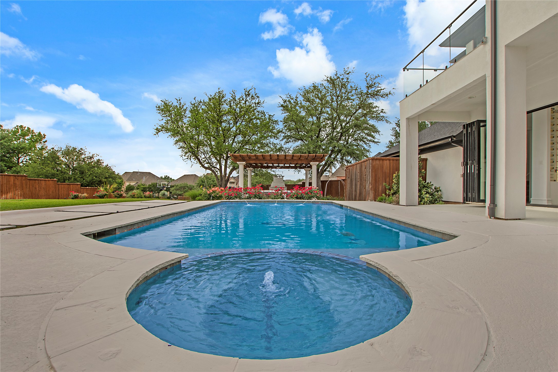 4824 Longvue Drive