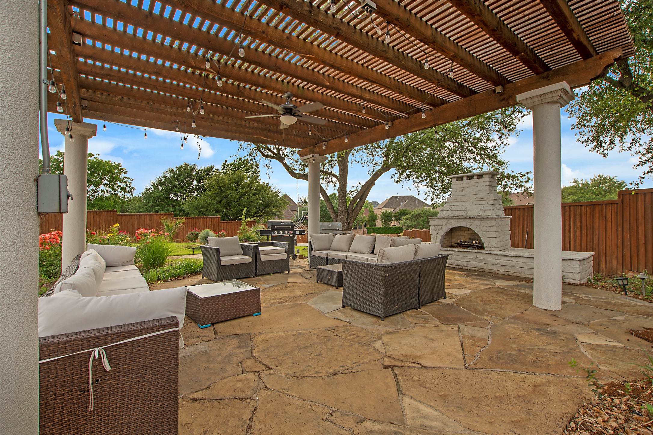 4824 Longvue Drive