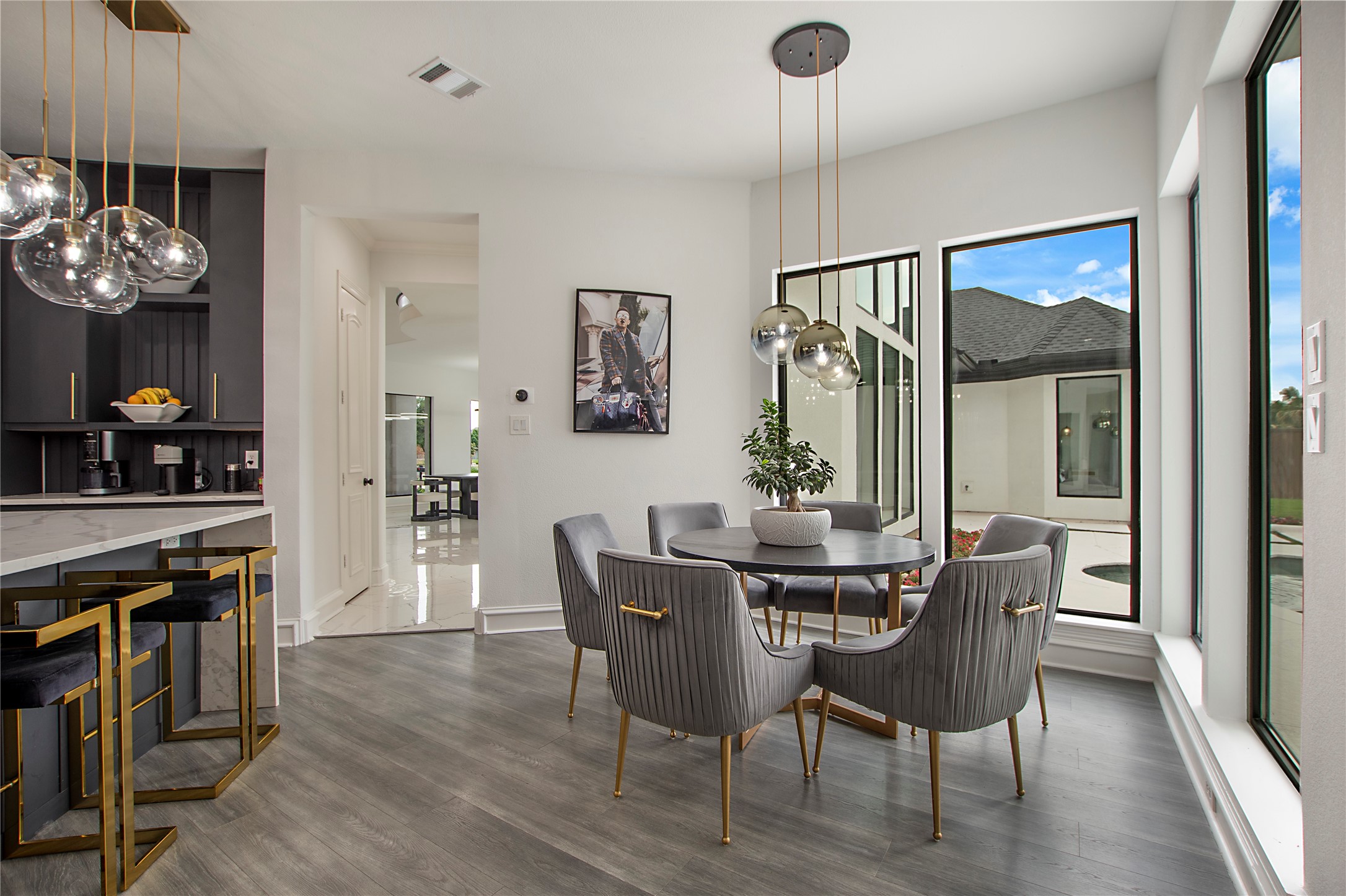 4824 Longvue Drive