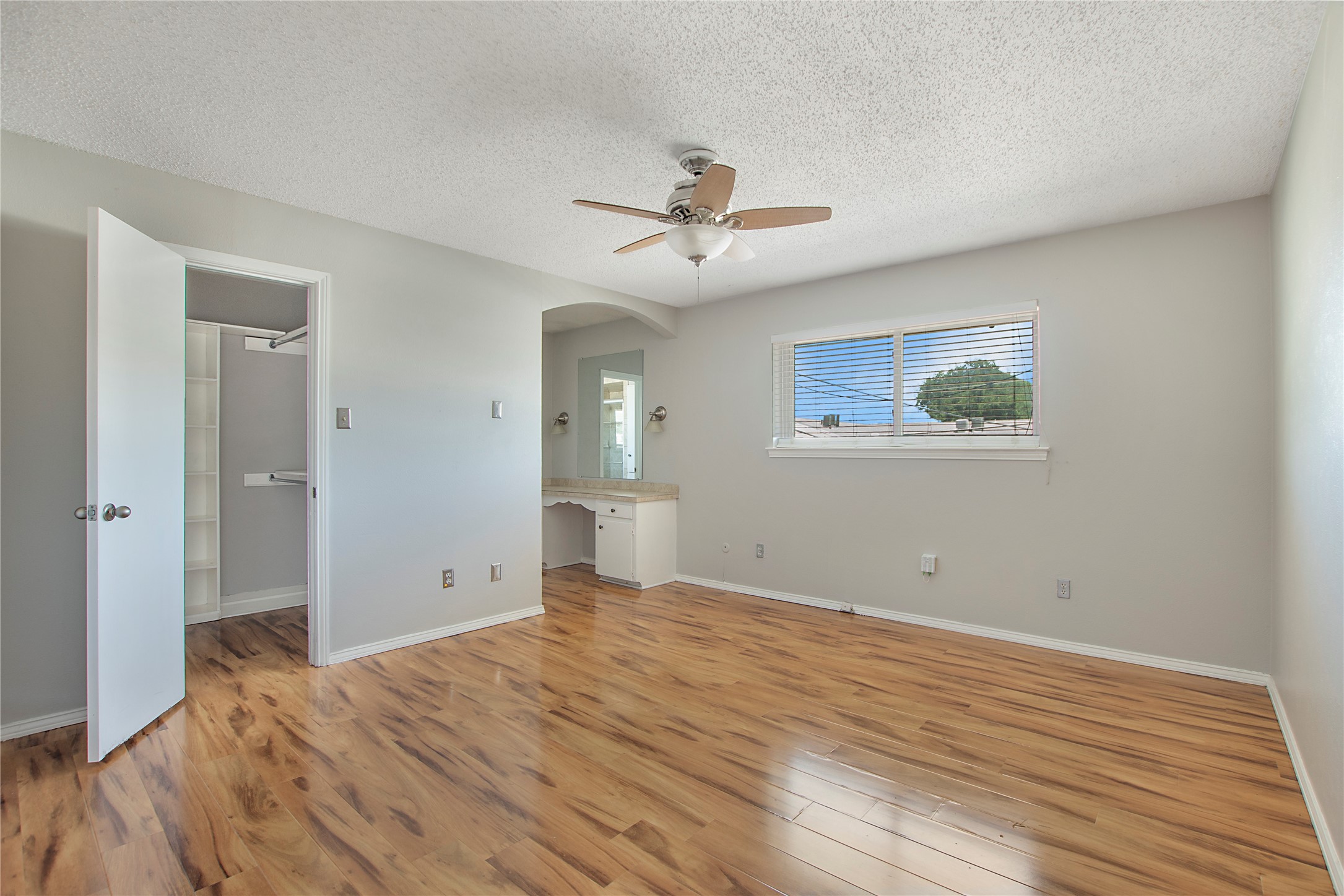 5817 Sandhurst Lane C