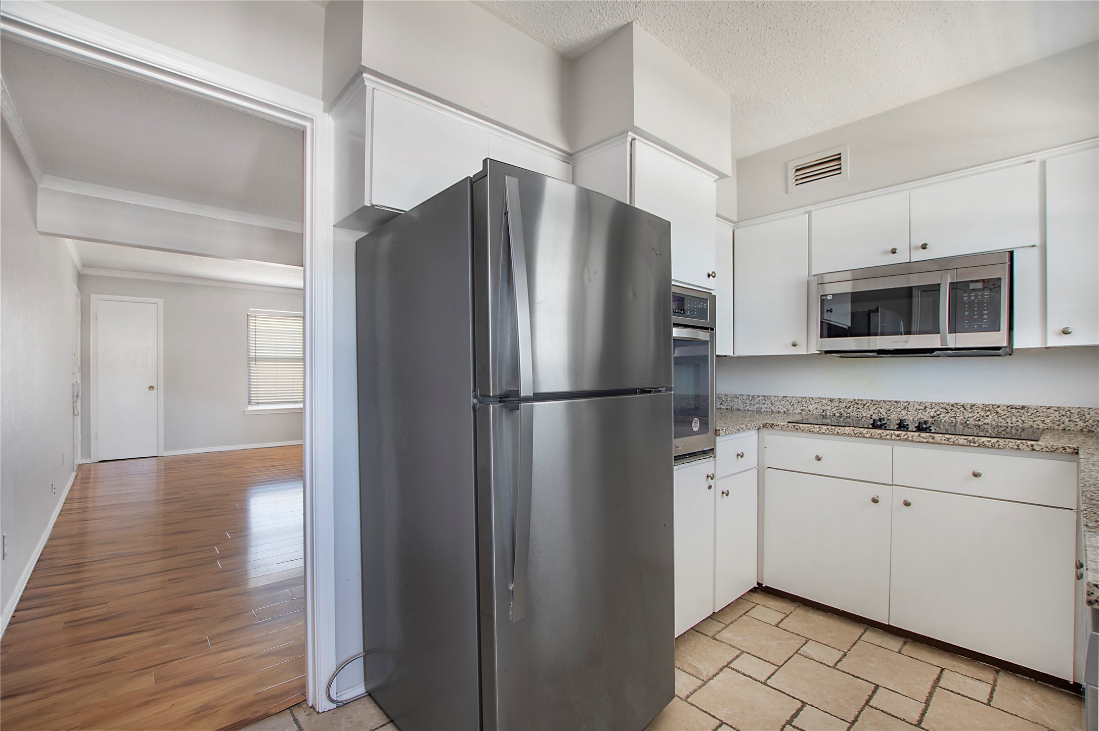 5817 Sandhurst Lane C