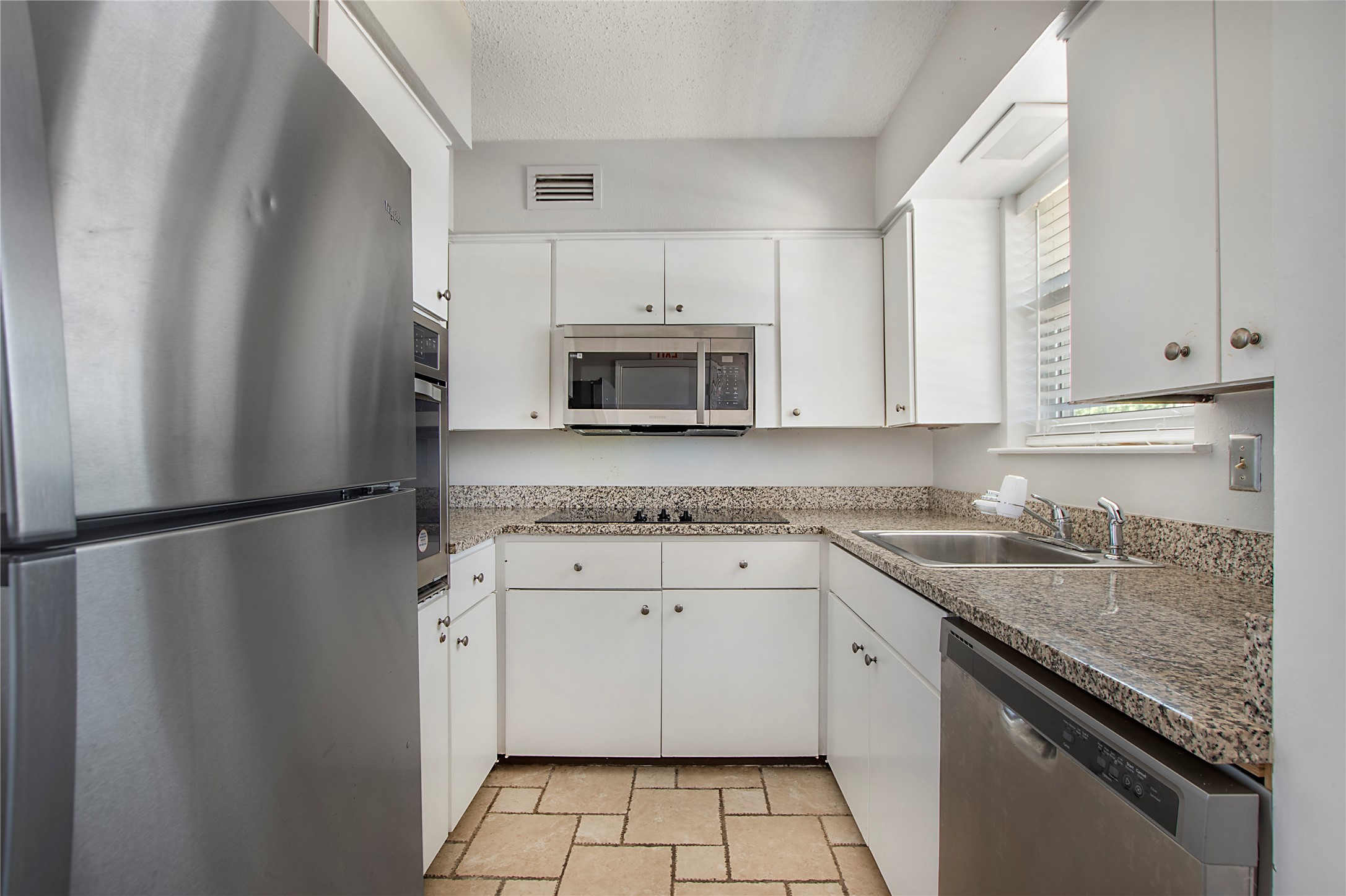 5817 Sandhurst Lane C