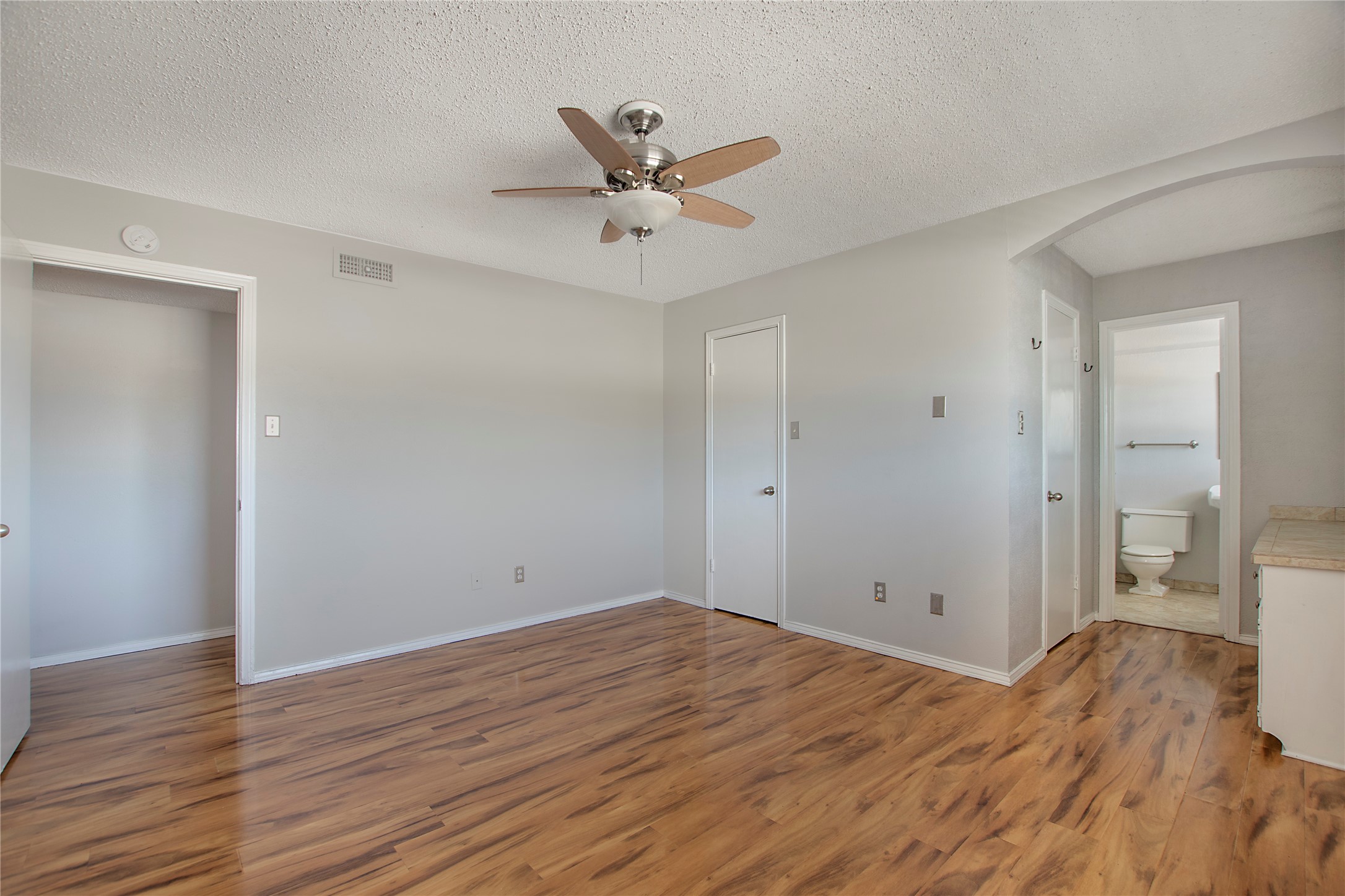 5817 Sandhurst Lane C