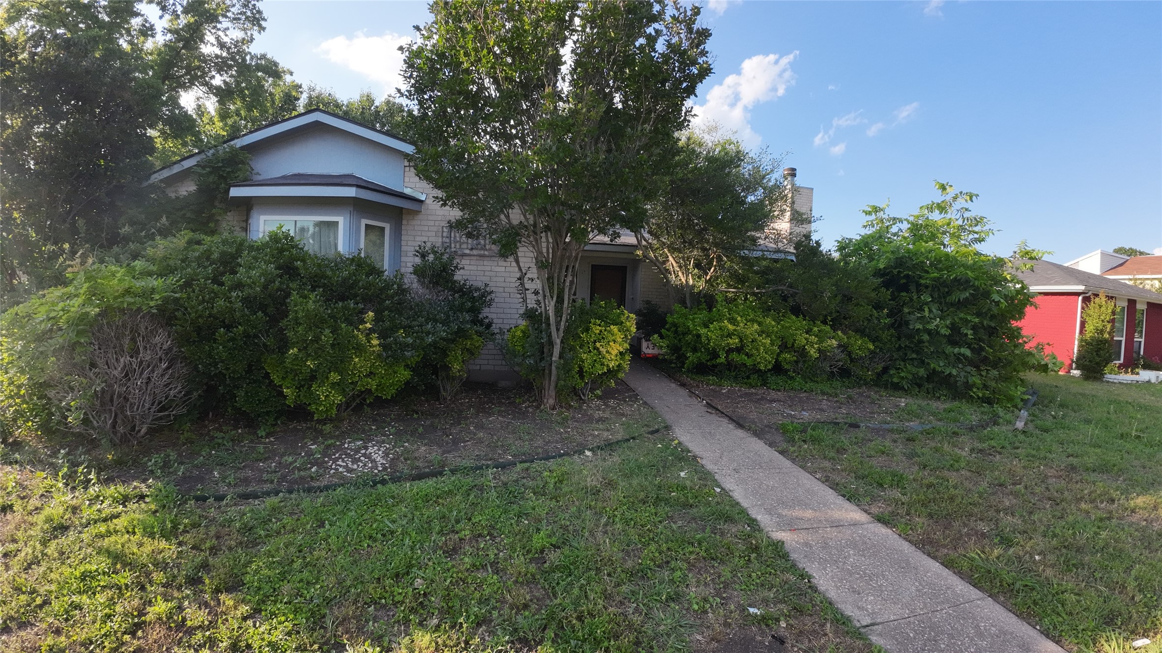 1817 Lewis Drive