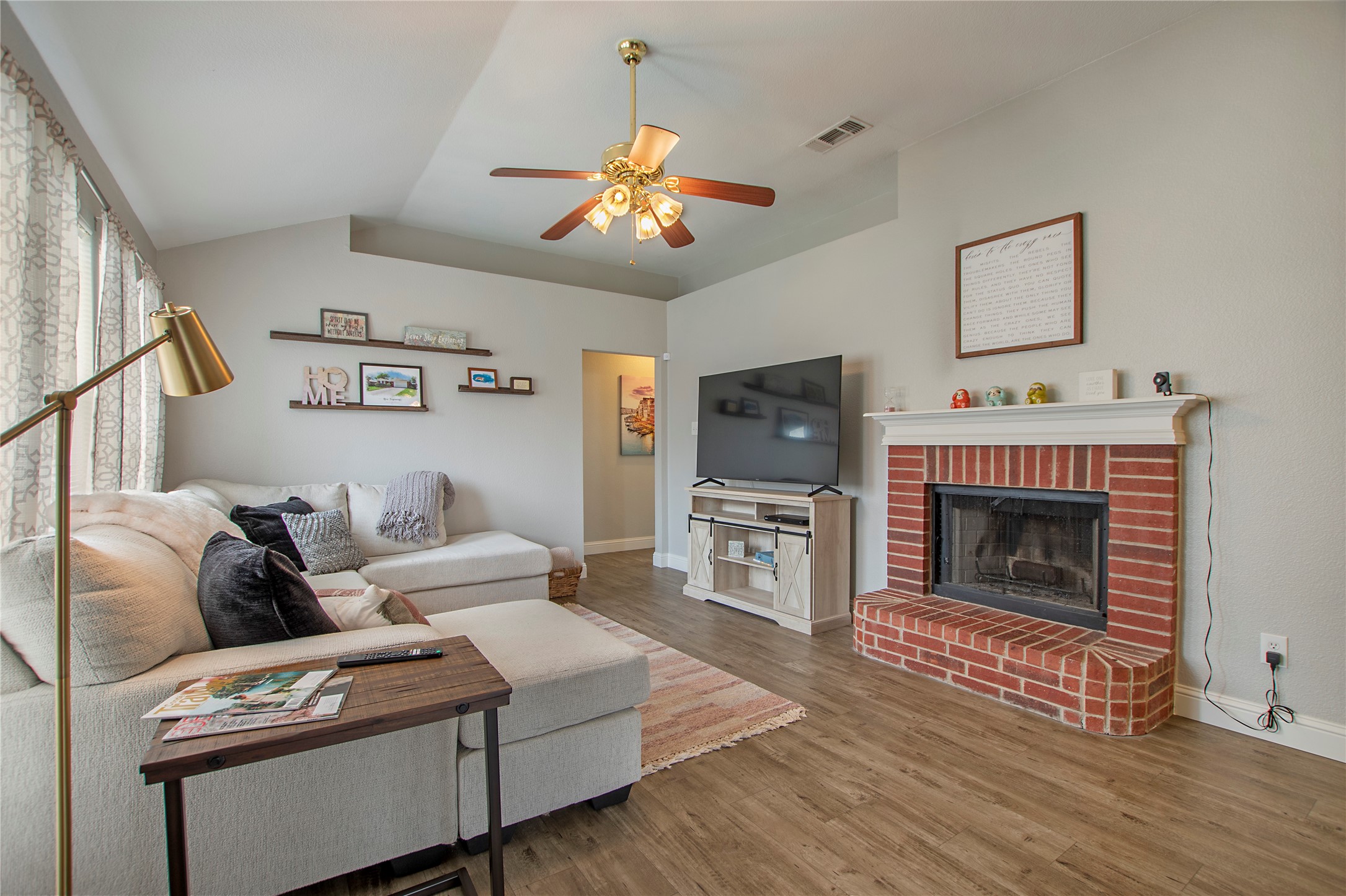 1034 Palomino Drive