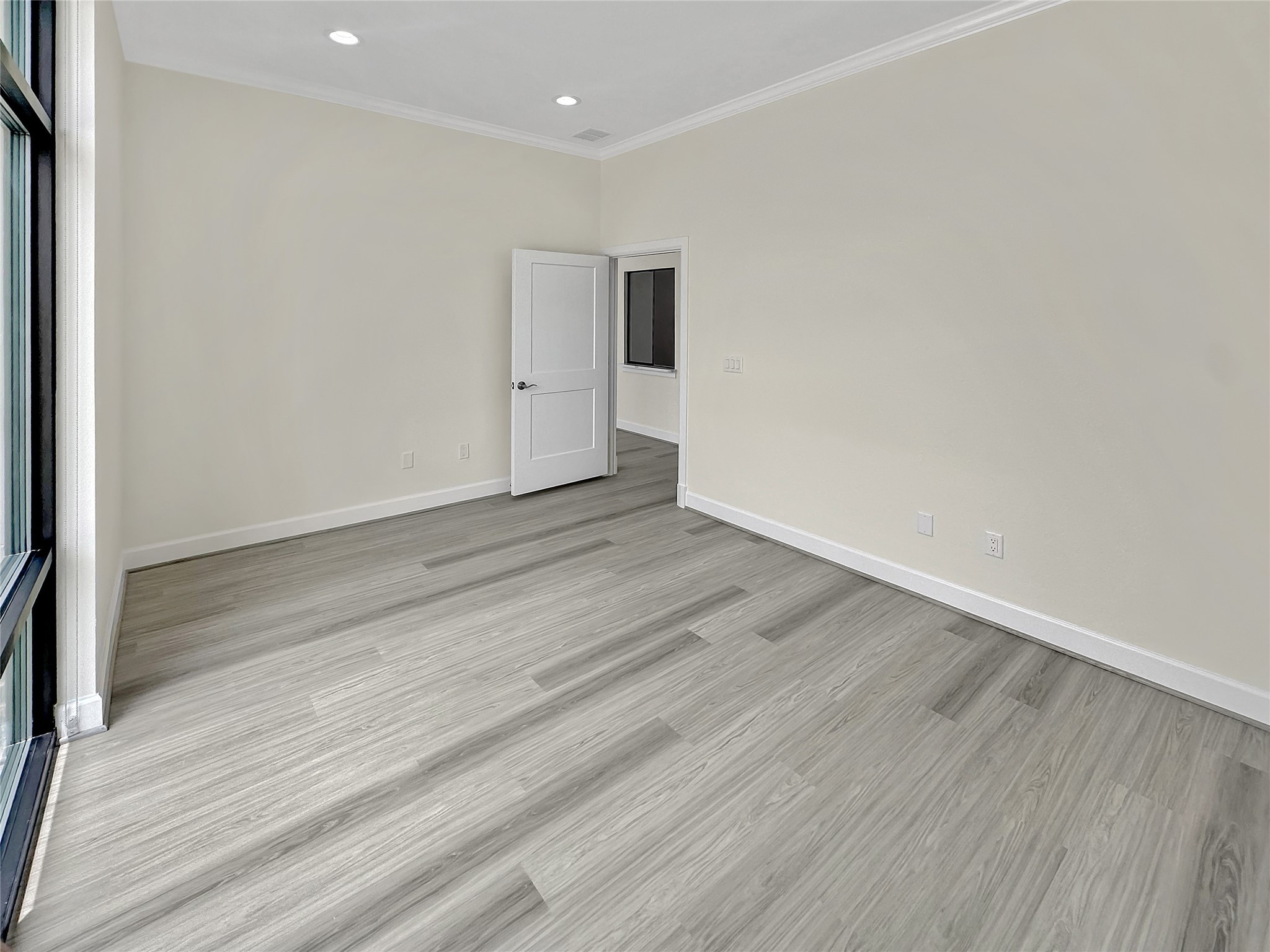 2120 Prairie Drive 402