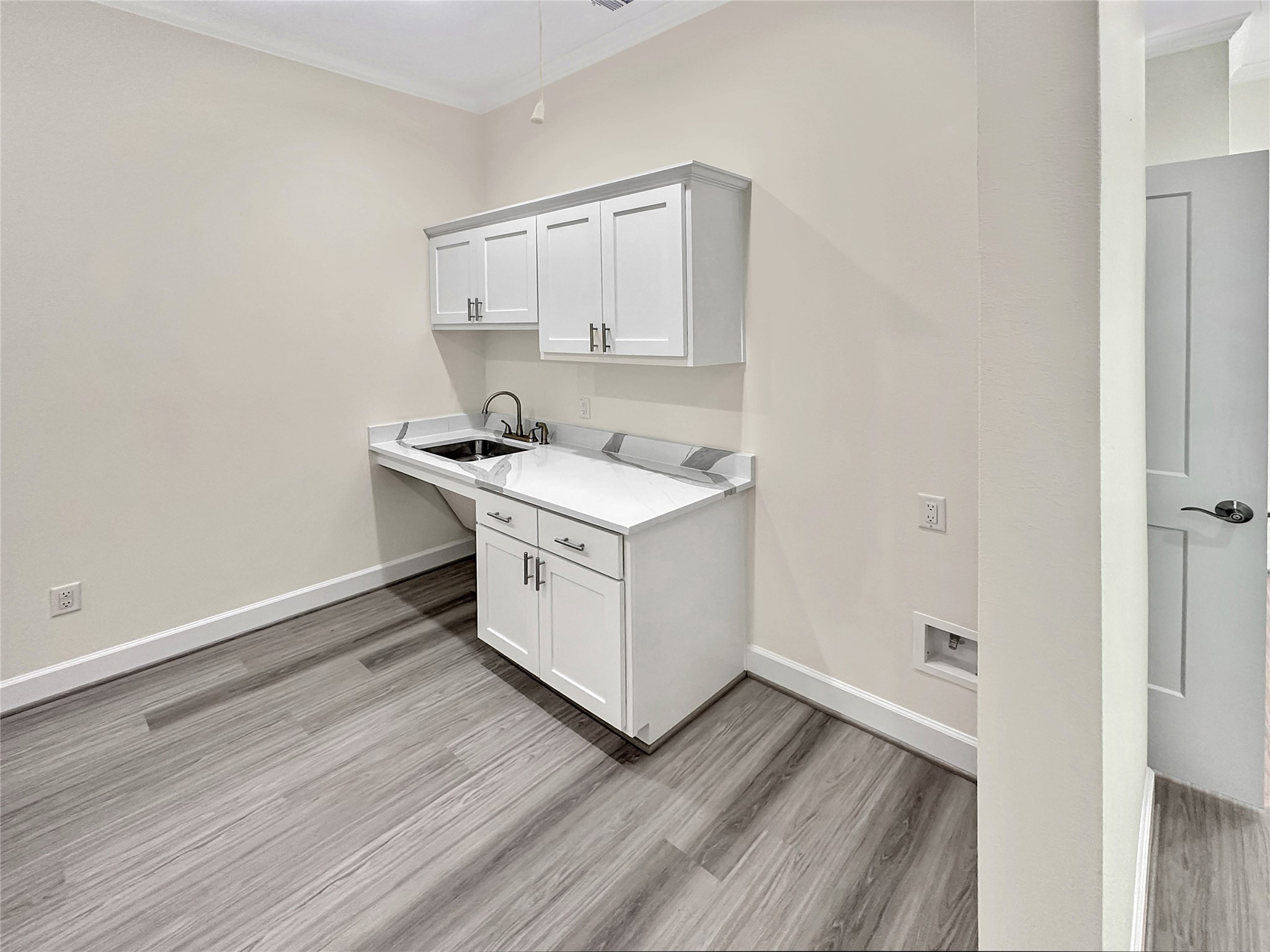 2120 Prairie Drive 402