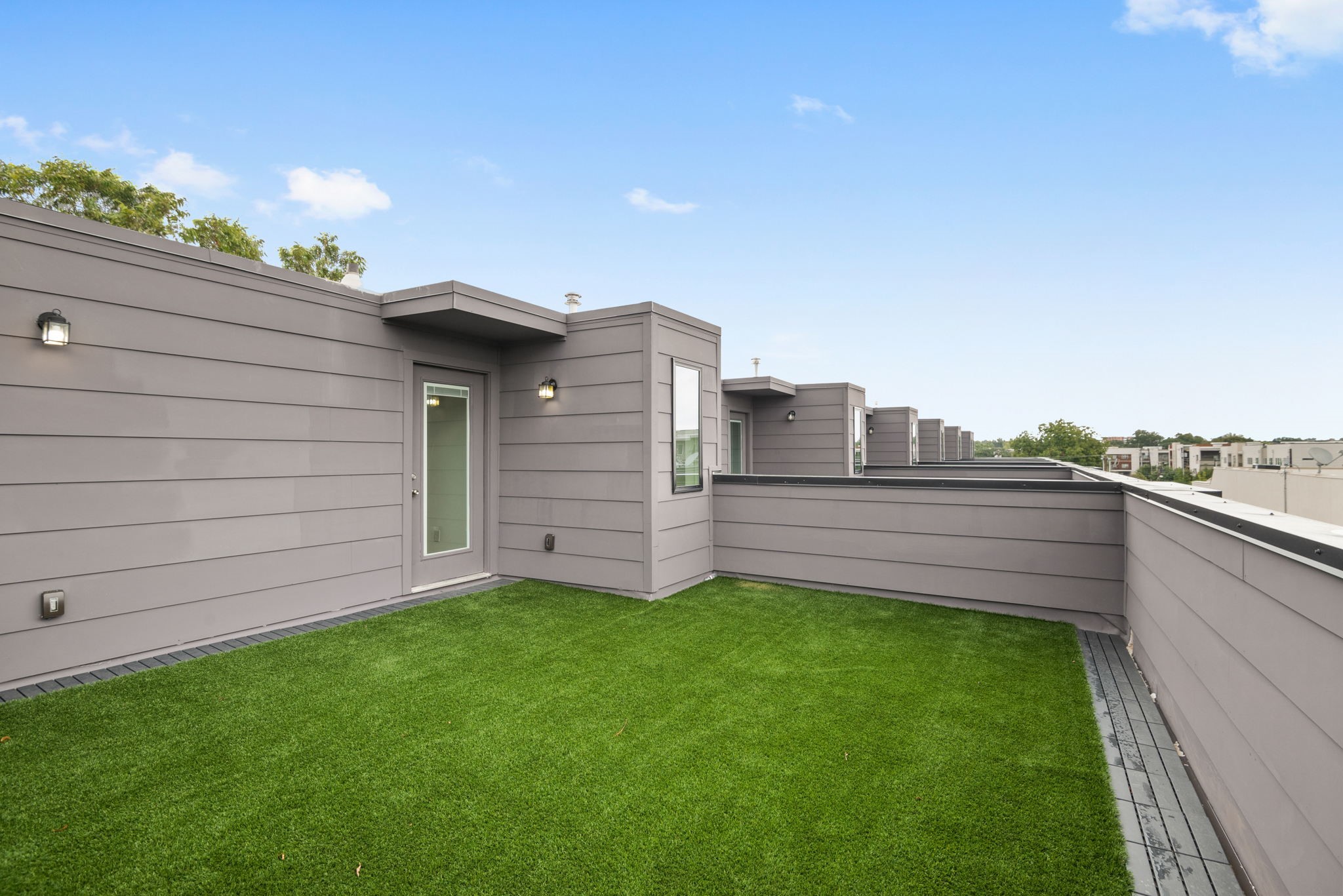 2006 N Fitzhugh 7