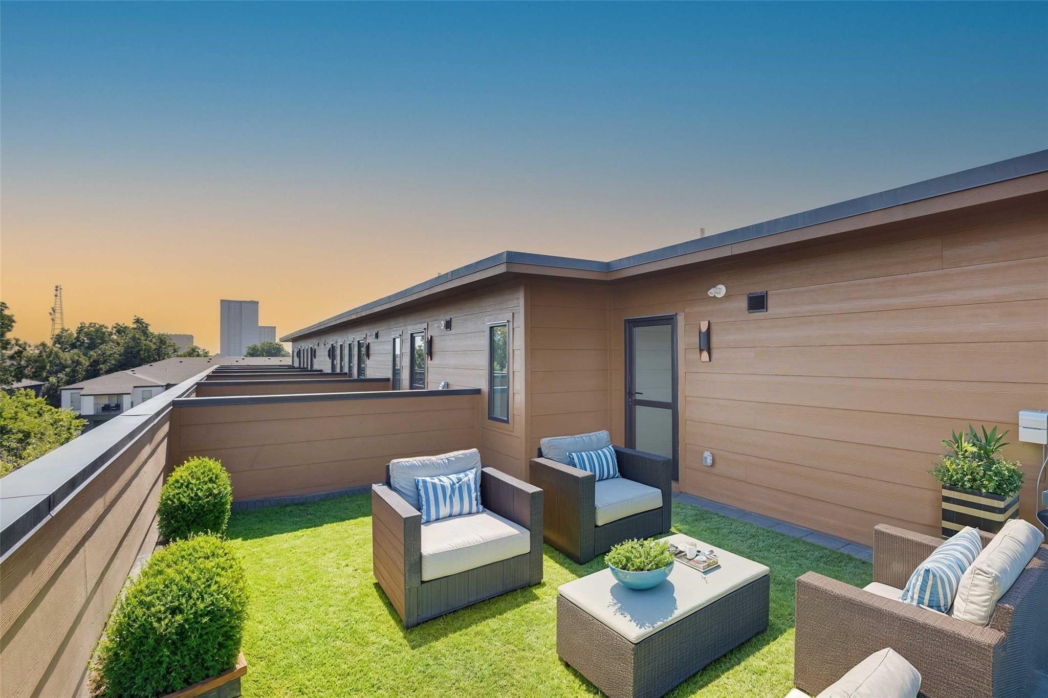 4206 Cabell Drive 104