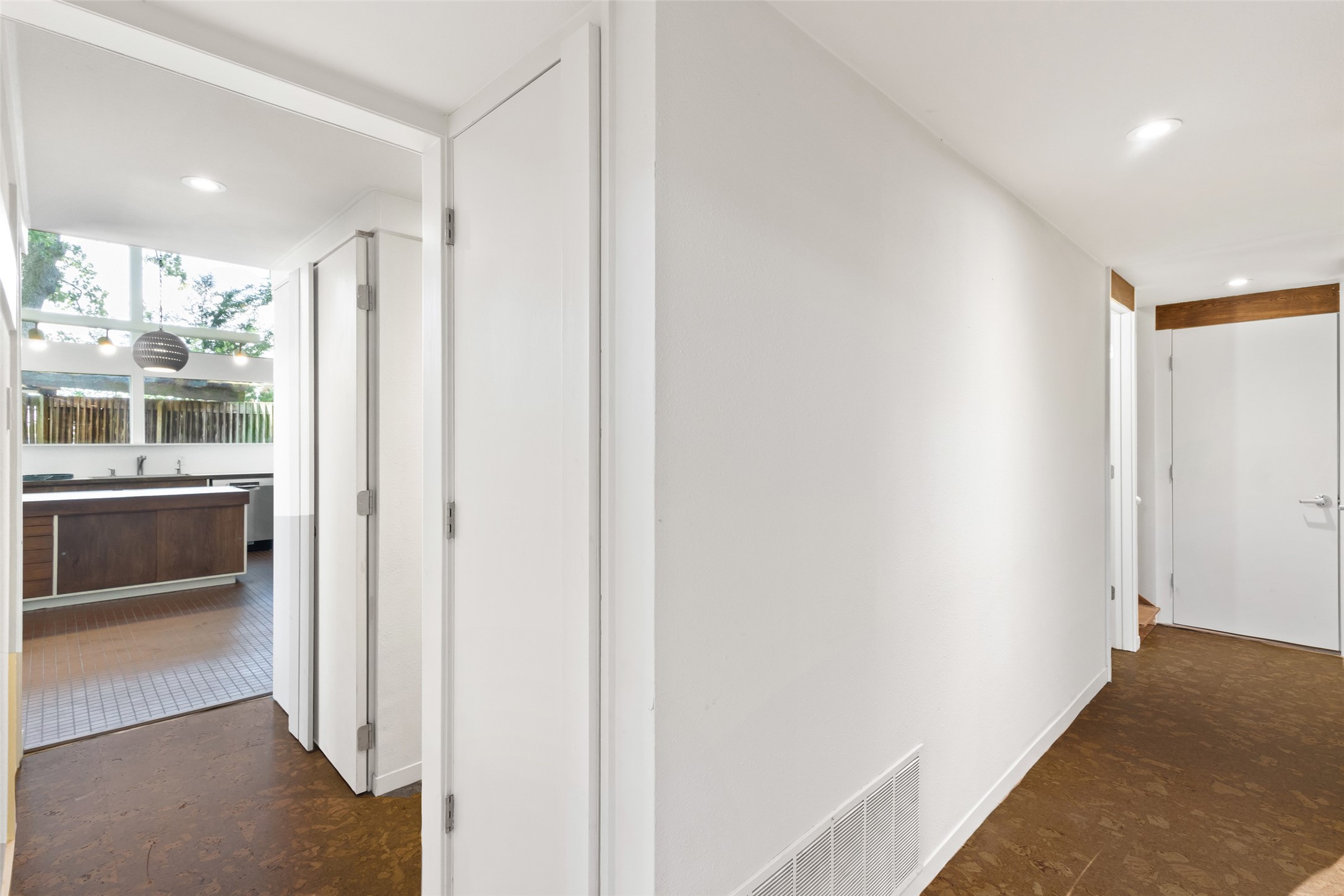 1703 E Barbara Street