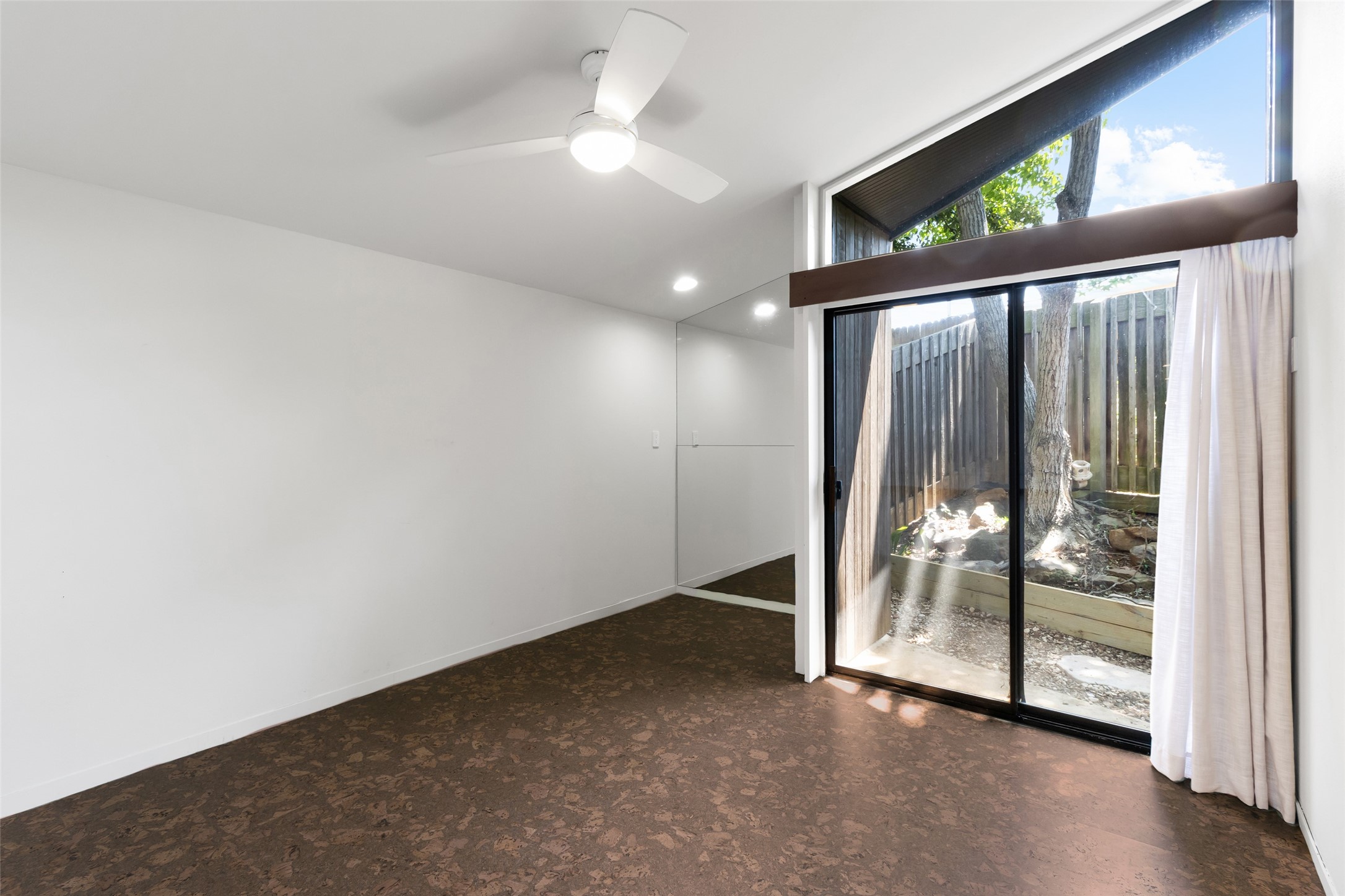 1703 E Barbara Street