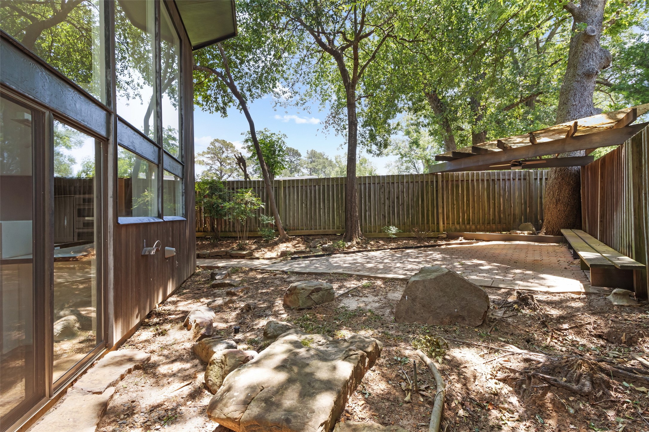 1703 E Barbara Street