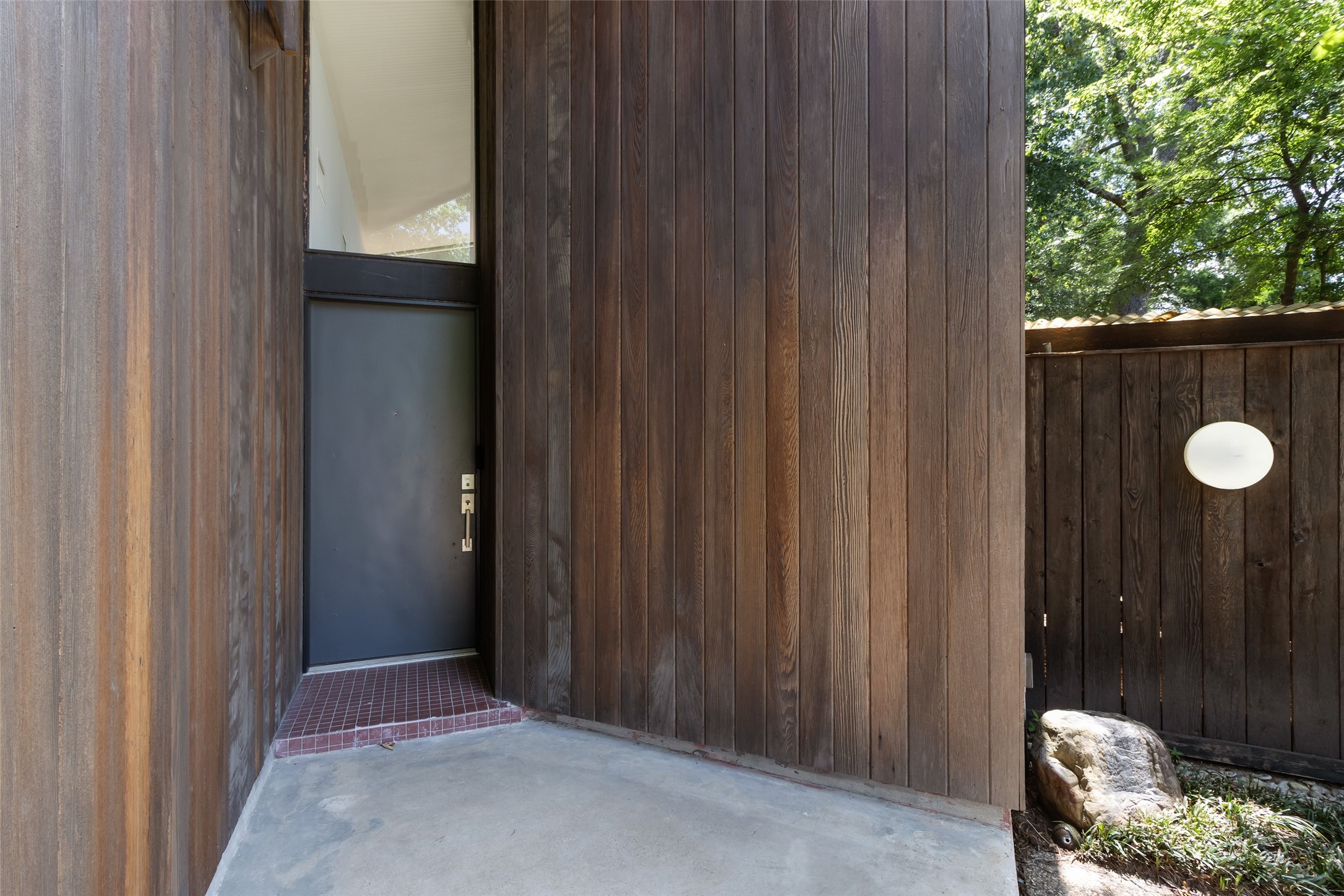 1703 E Barbara Street