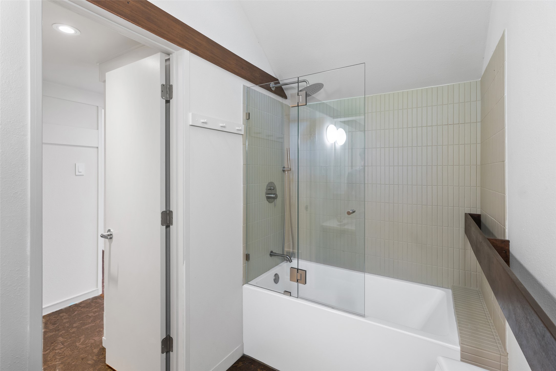 1703 E Barbara Street