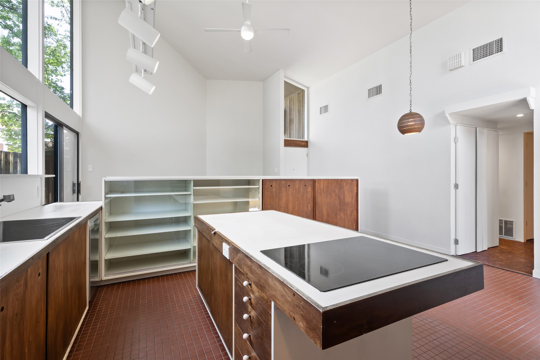 1703 E Barbara Street