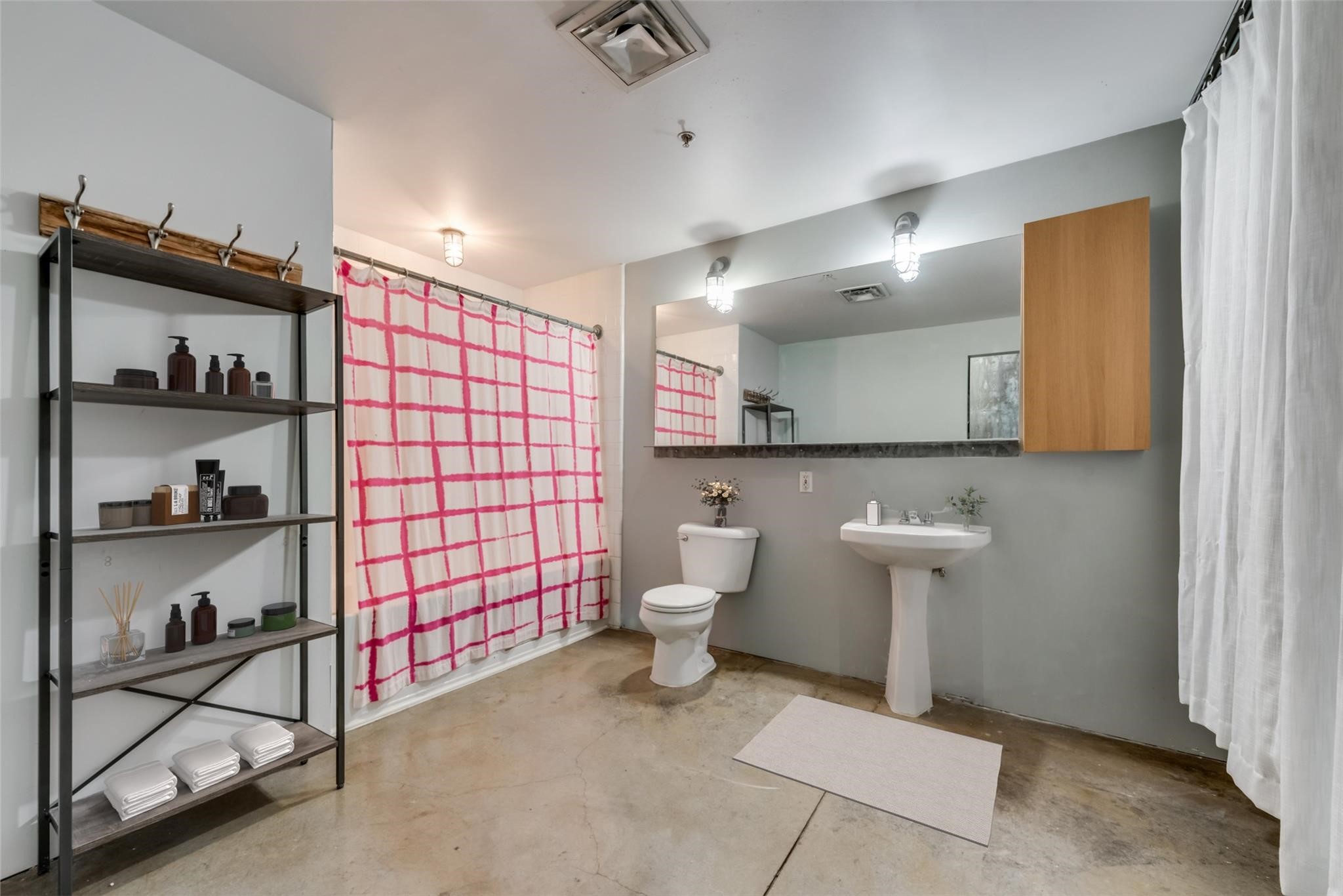 1122 Jackson Street 420