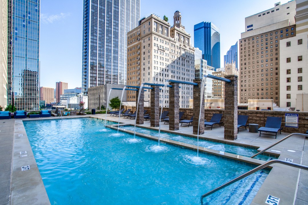 1200 Main Street 1208