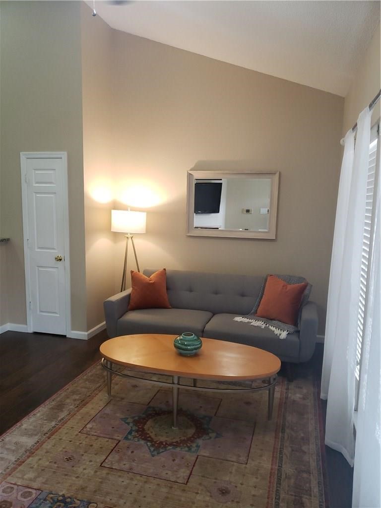 4800 W Lovers Lane 522