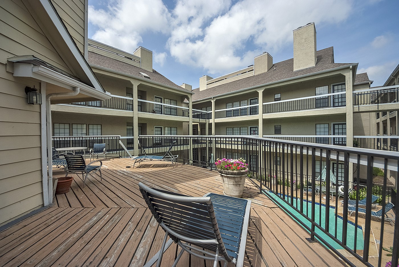 4800 W Lovers Lane 516