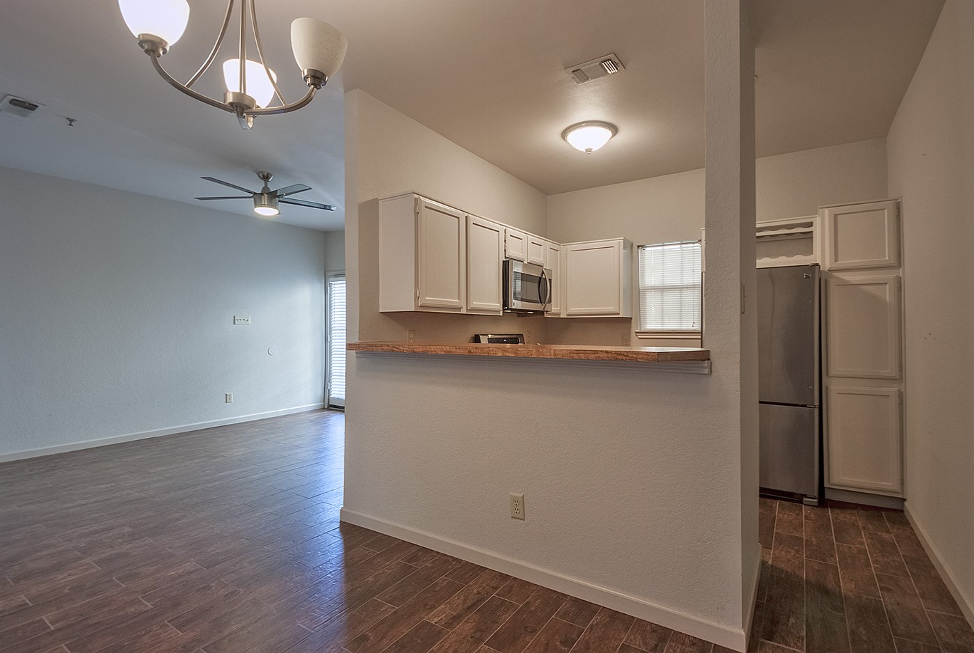 4800 W Lovers Lane 516