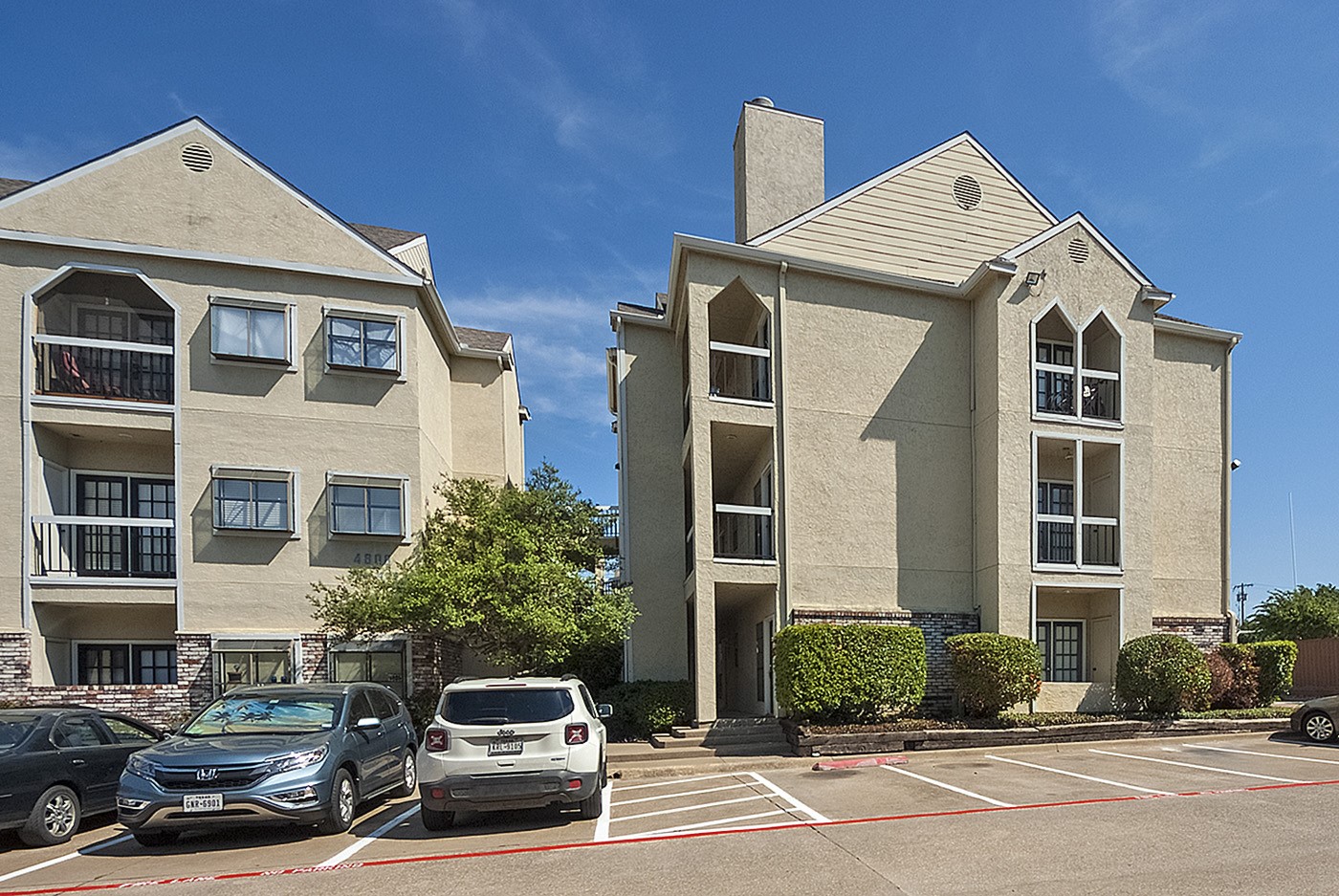 4800 W Lovers Lane 516